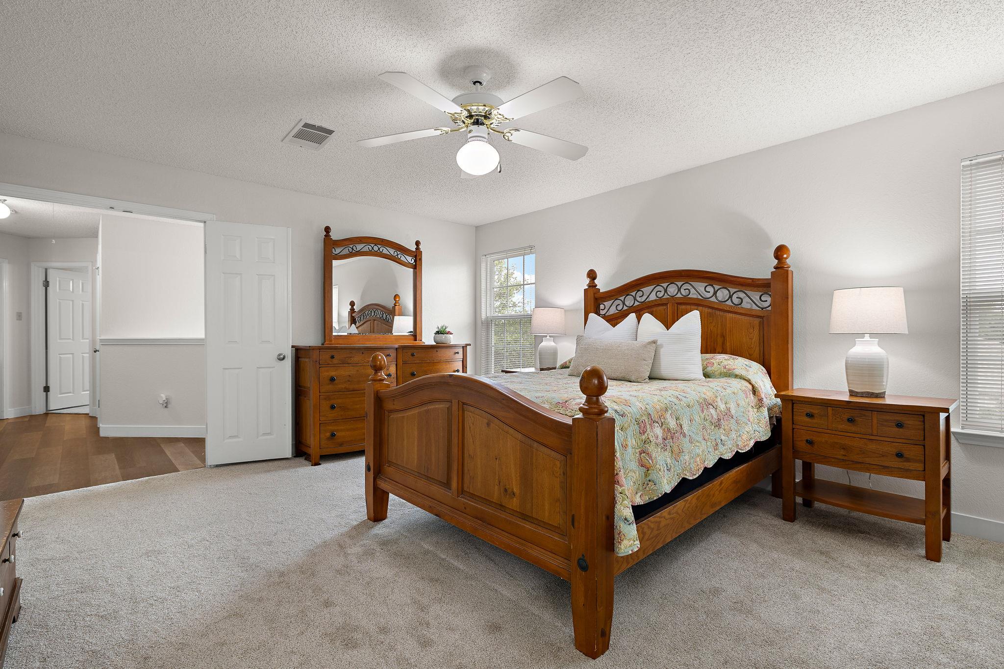 1800 Hollow Ridge Dr, Cedar Park, TX 78613