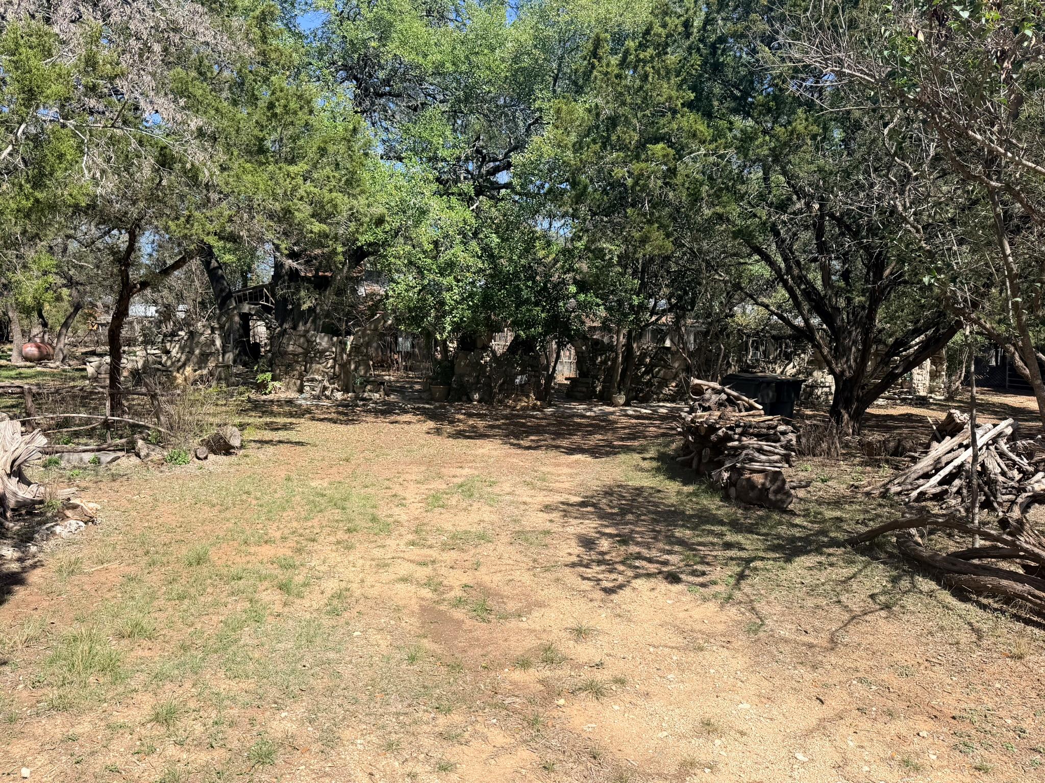 207 Hub Dr, Wimberley, TX 78676