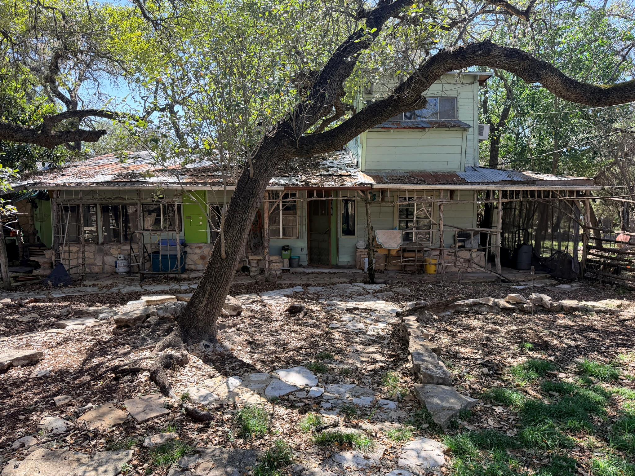 207 Hub Dr, Wimberley, TX 78676