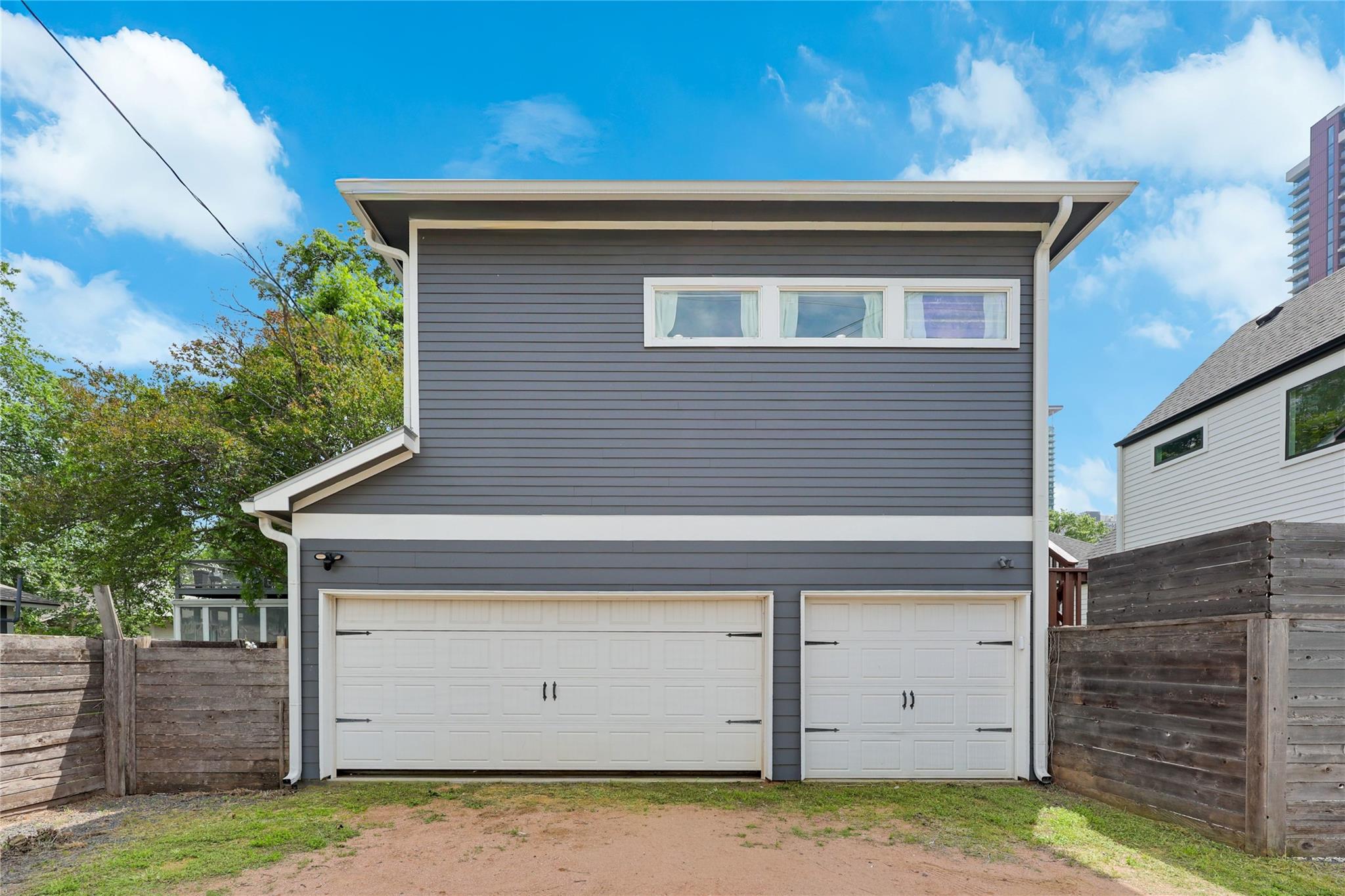 904 Willow St # A & B, Austin, TX 78702