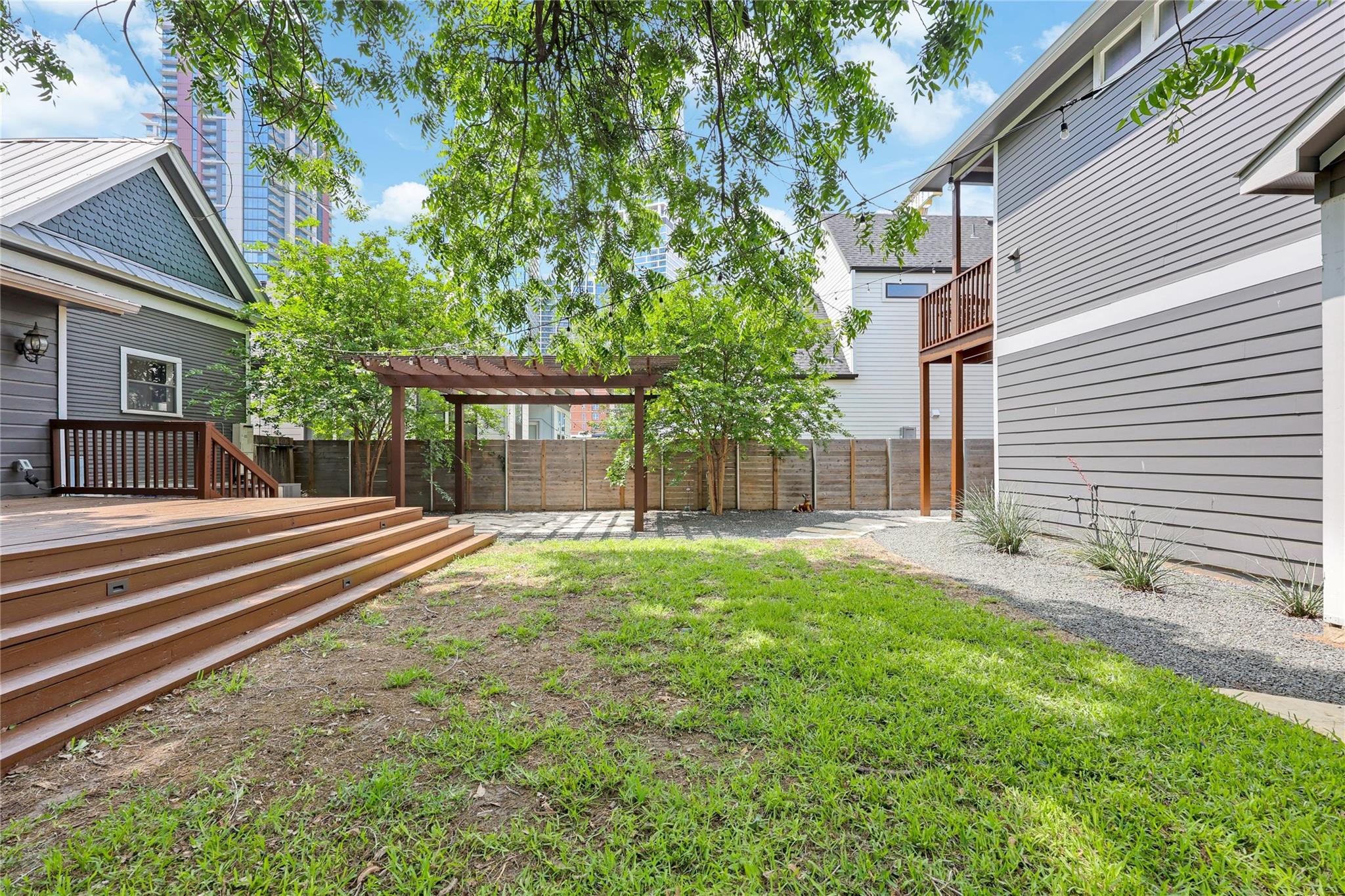904 Willow St # A & B, Austin, TX 78702