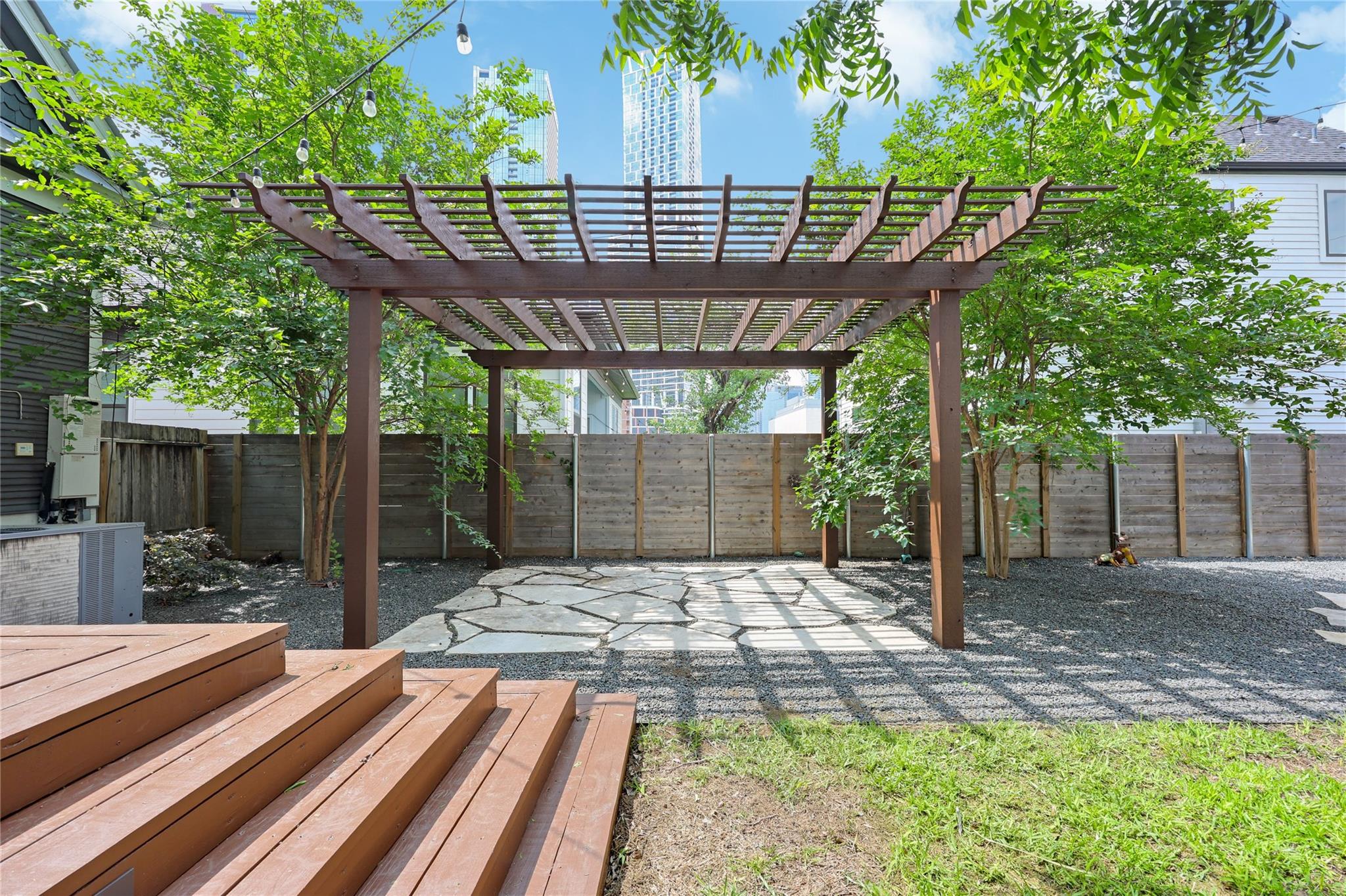 904 Willow St # A & B, Austin, TX 78702