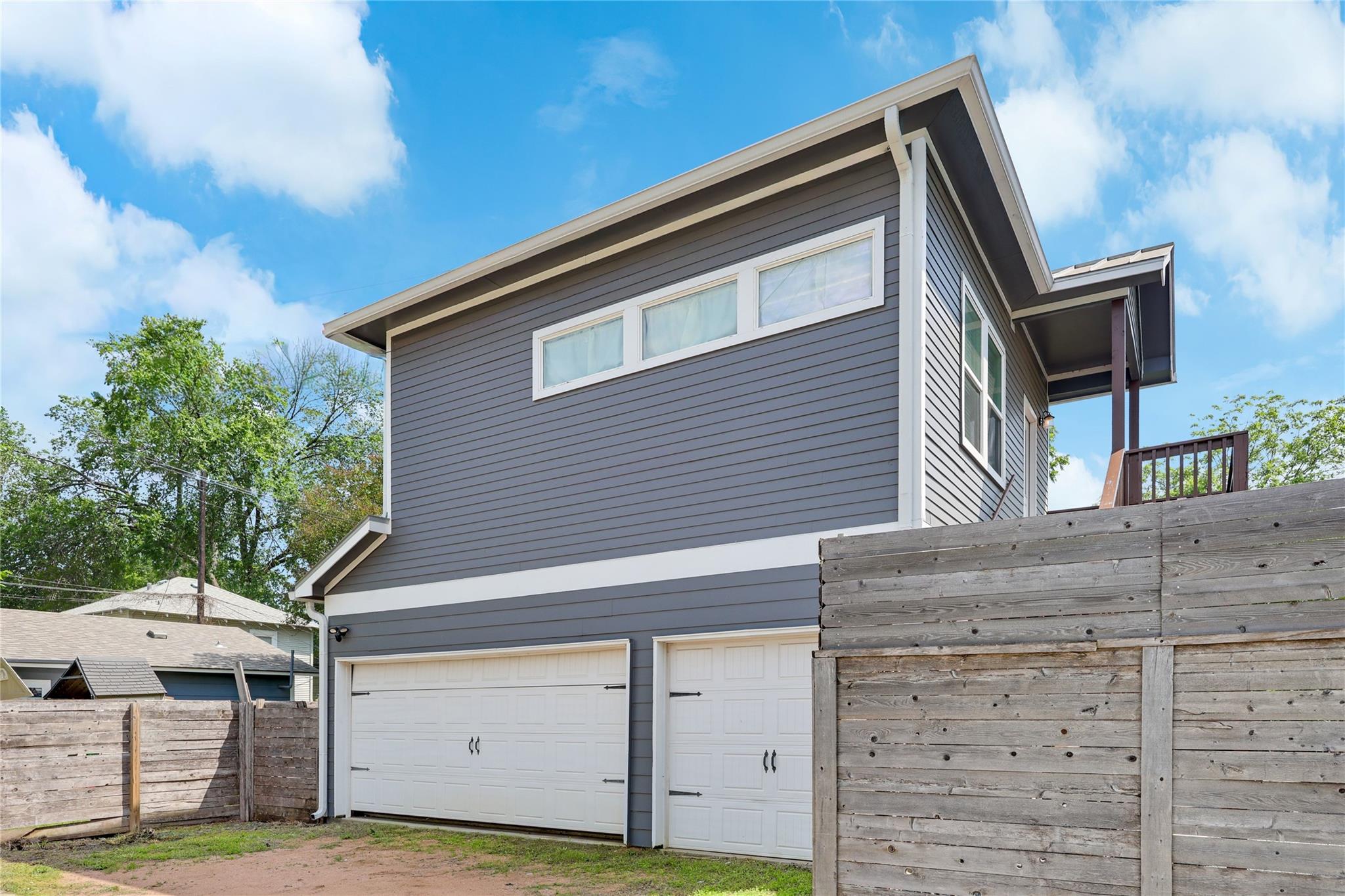 904 Willow St # A & B, Austin, TX 78702