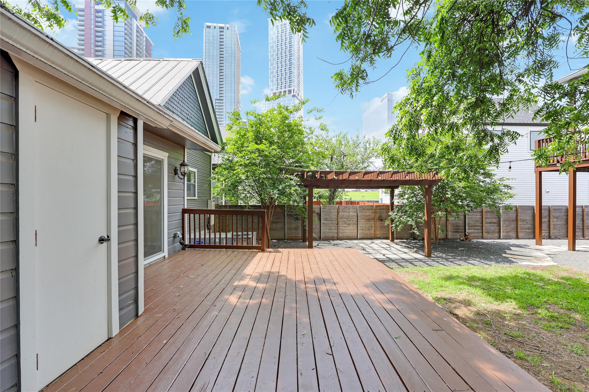 904 Willow St # A & B, Austin, TX 78702