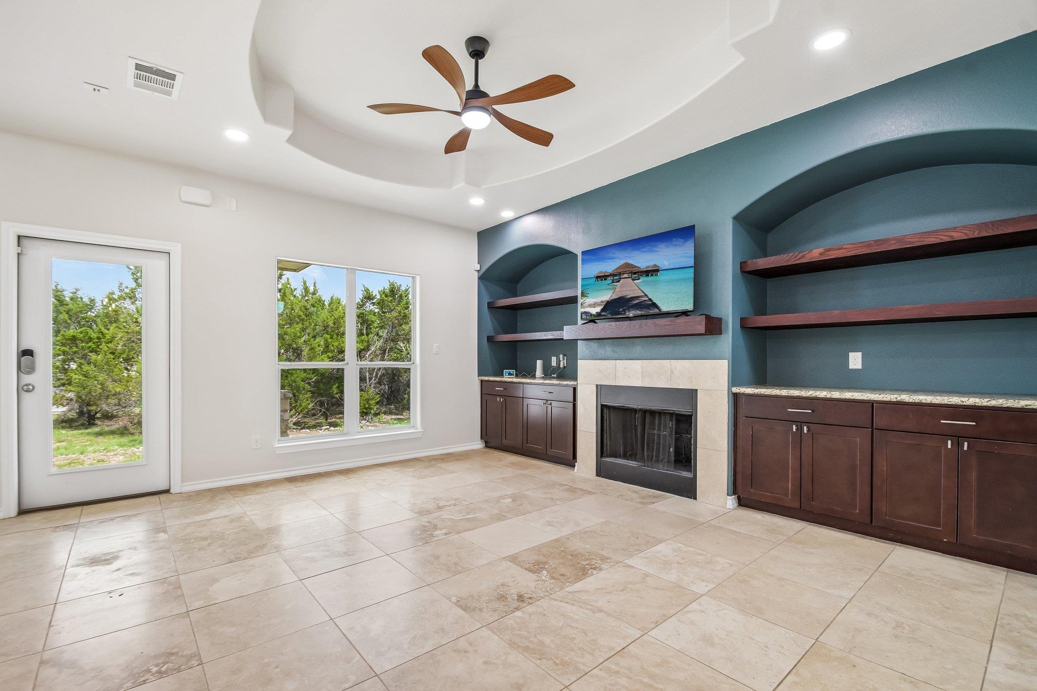 20800 Ridgeview Rd, Lago Vista, TX 78645