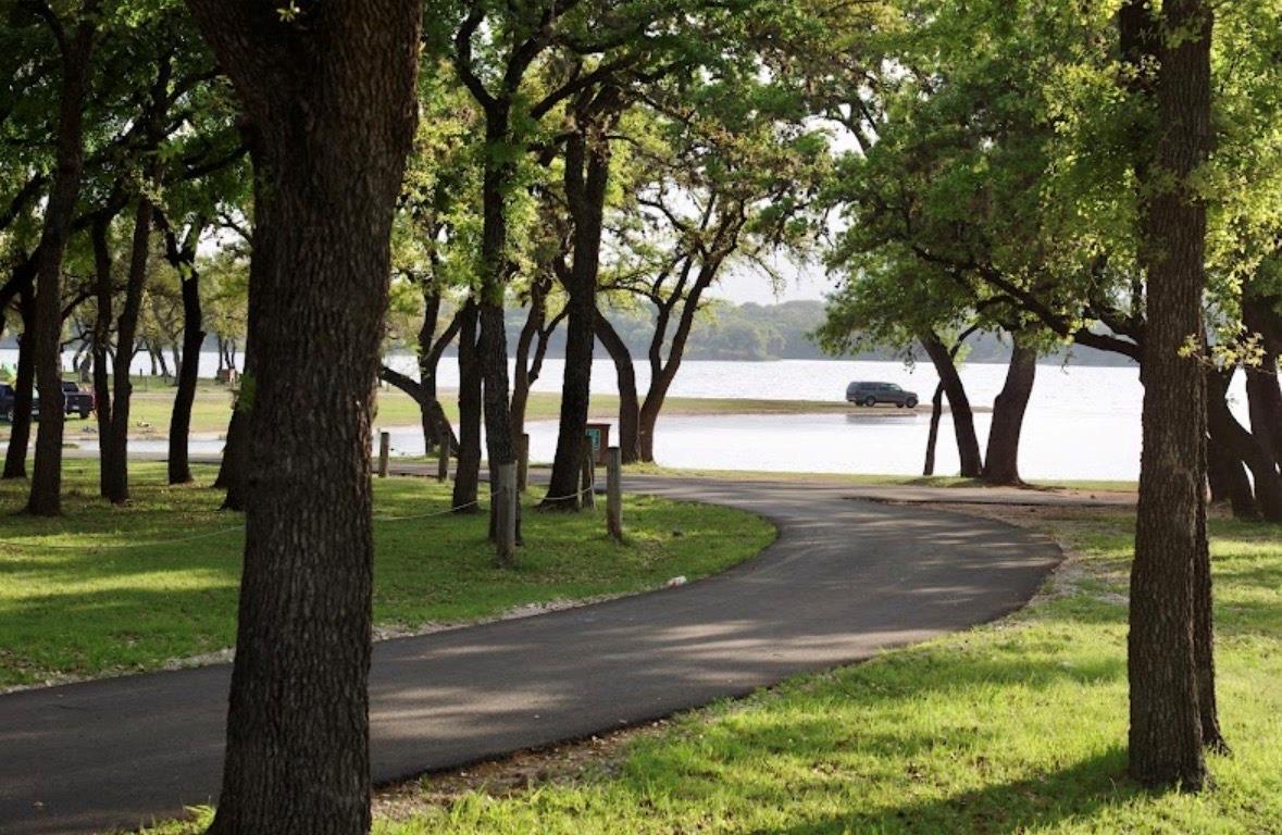 20800 Ridgeview Rd, Lago Vista, TX 78645