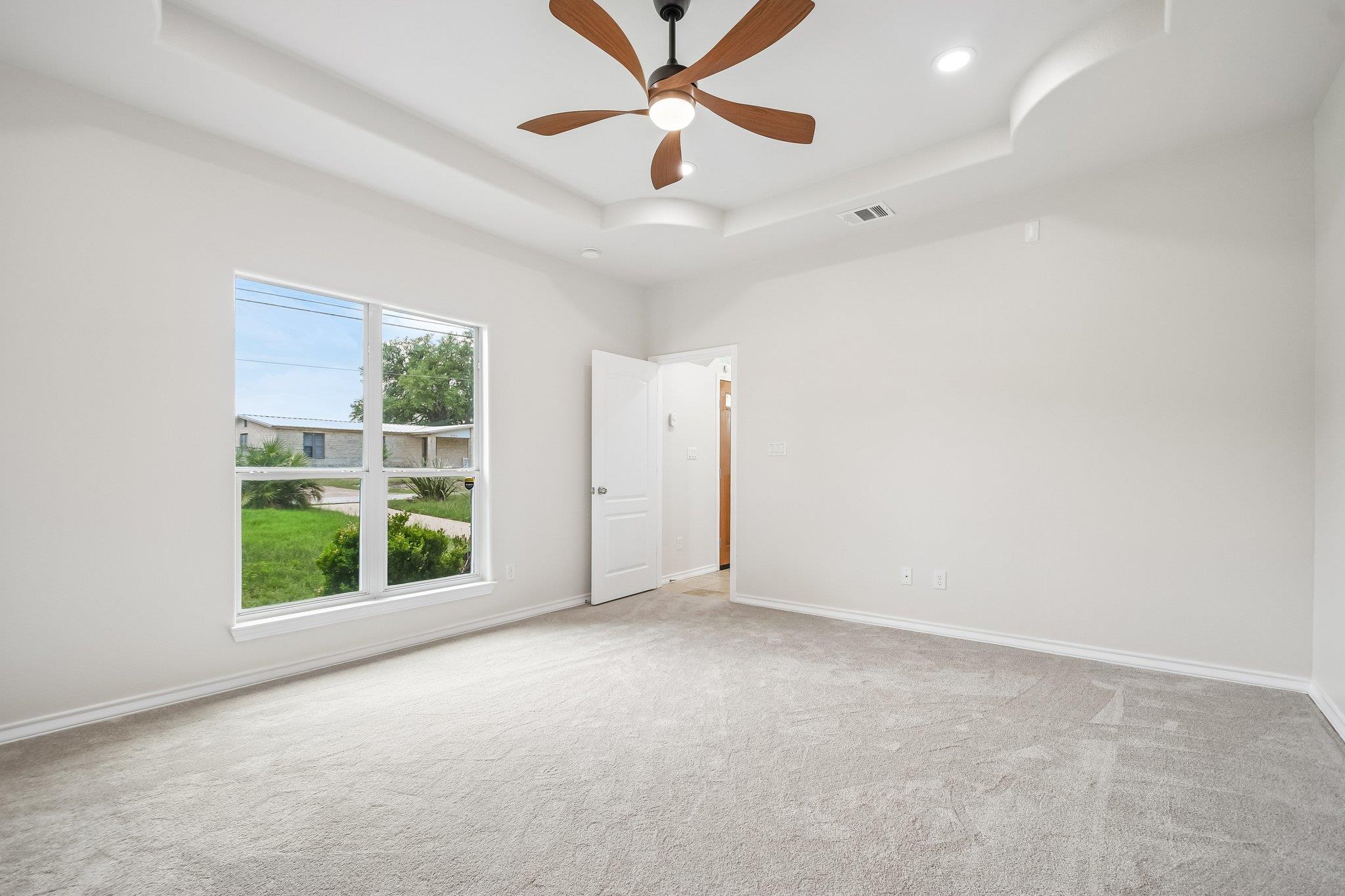 20800 Ridgeview Rd, Lago Vista, TX 78645
