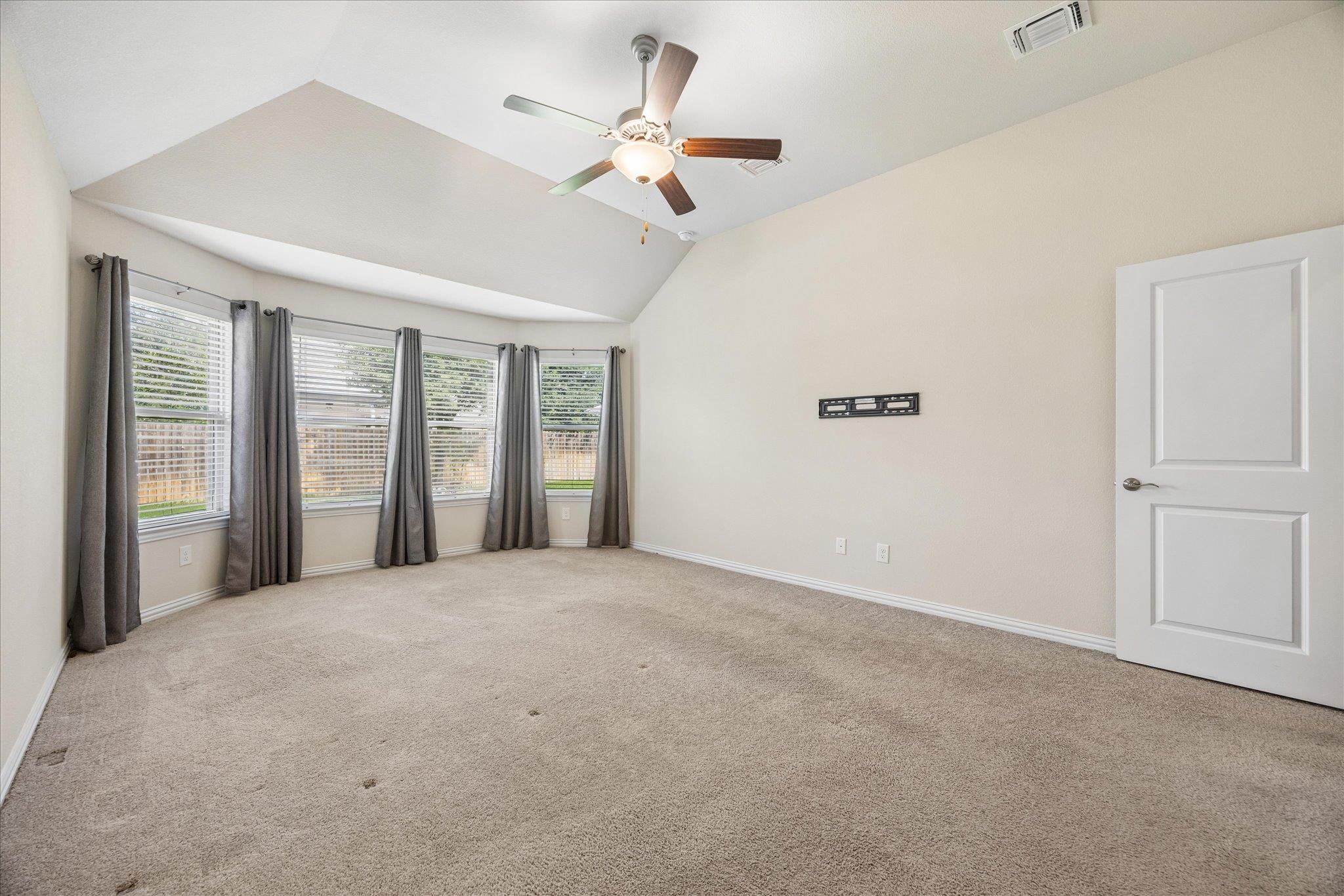 179 Belwood Dr, Buda, TX 78610