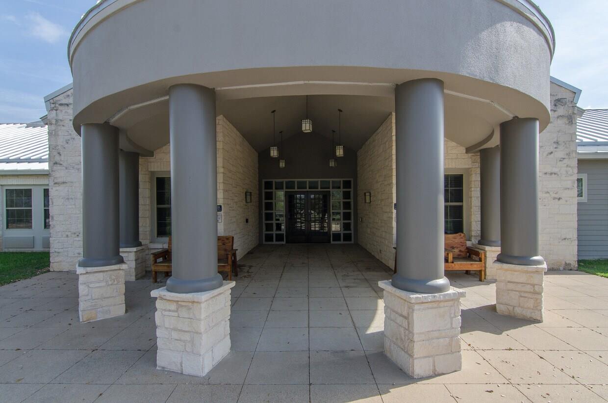 400 W Old Hwy 290, Dripping Springs, TX 78620