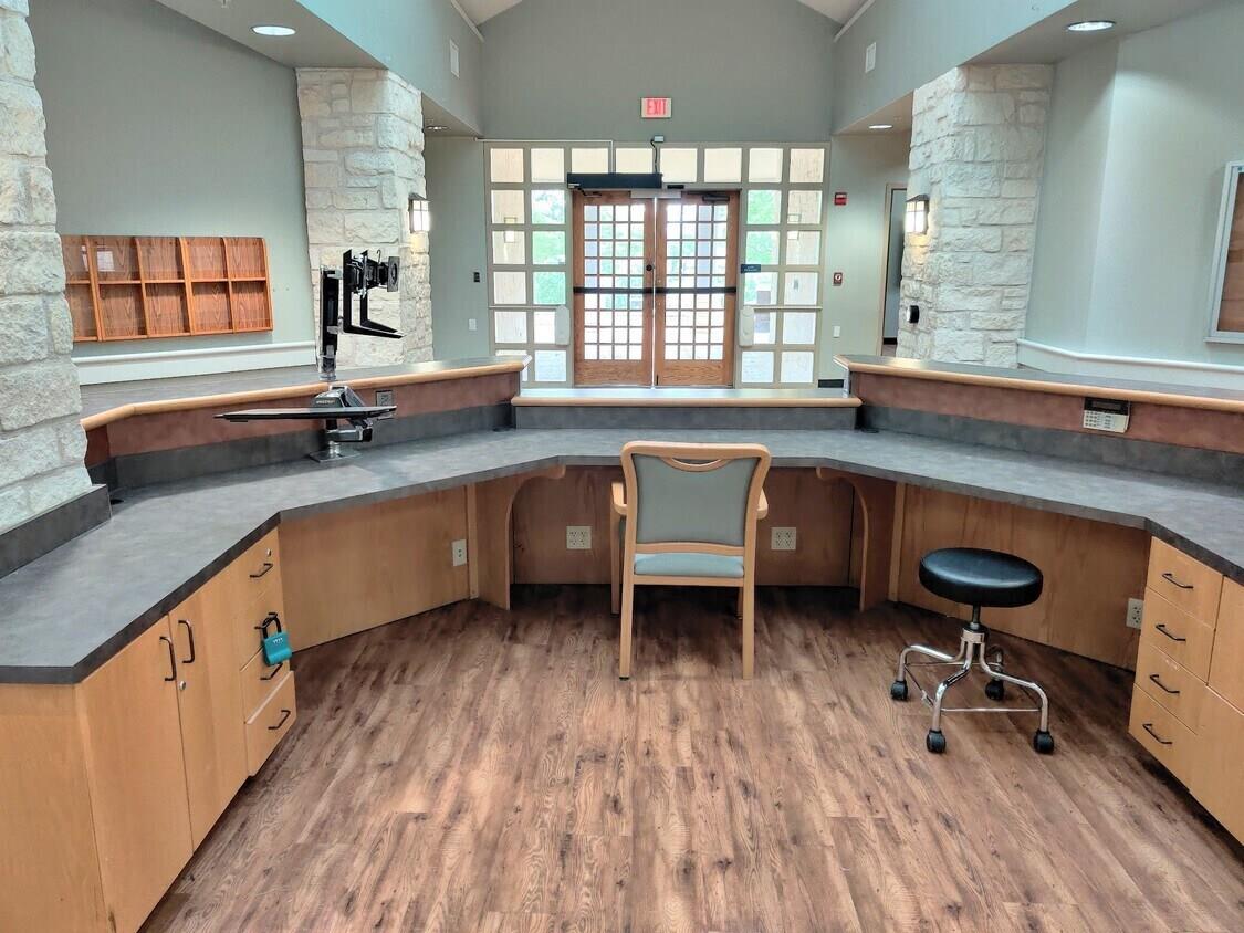 400 W Old Hwy 290, Dripping Springs, TX 78620