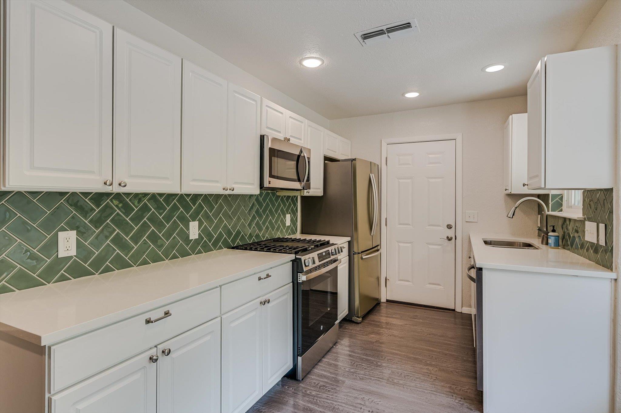 3203 Santa Fe Dr, Austin, TX 78741