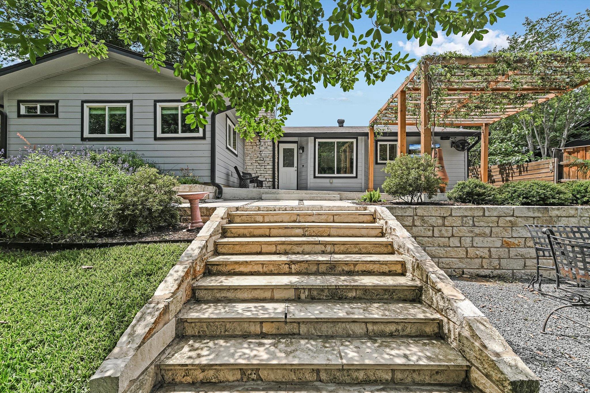 3203 Santa Fe Dr, Austin, TX 78741