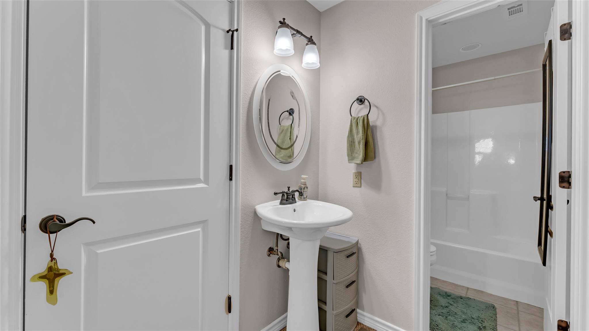 306 Alexander Ave, Burnet, TX 78611