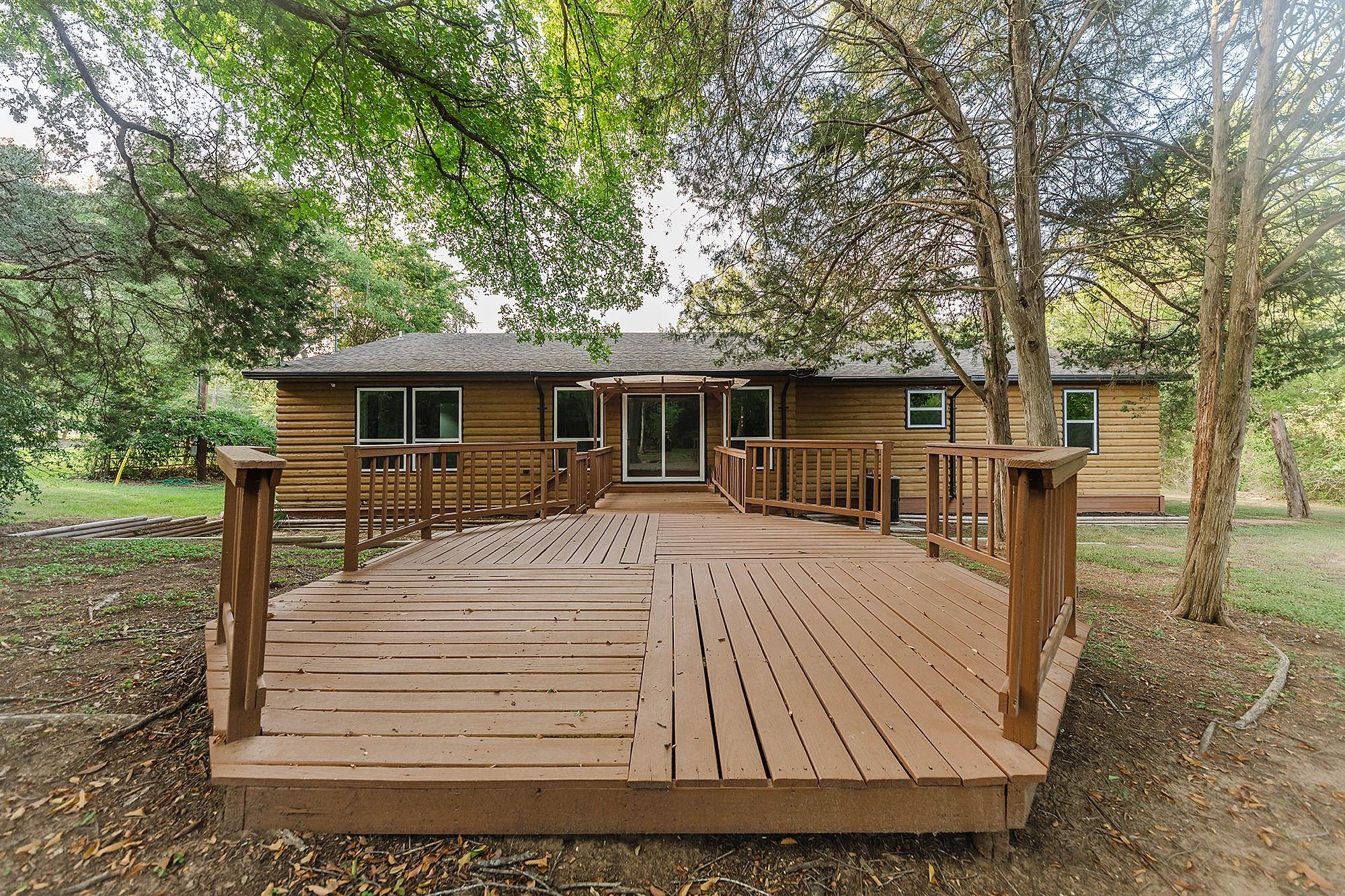 188 W Kaanapali Ln, Bastrop, TX 78602