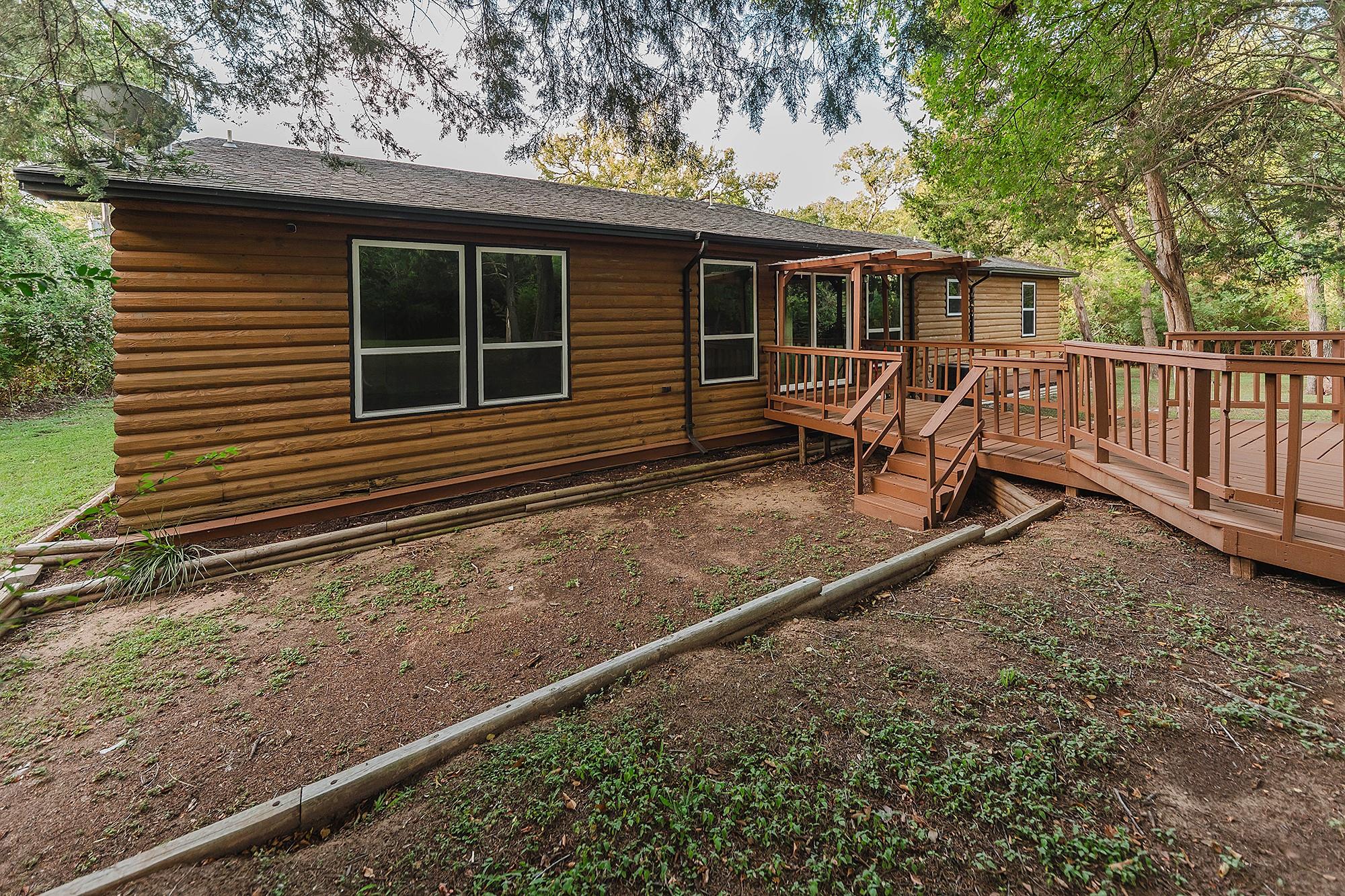 188 W Kaanapali Ln, Bastrop, TX 78602