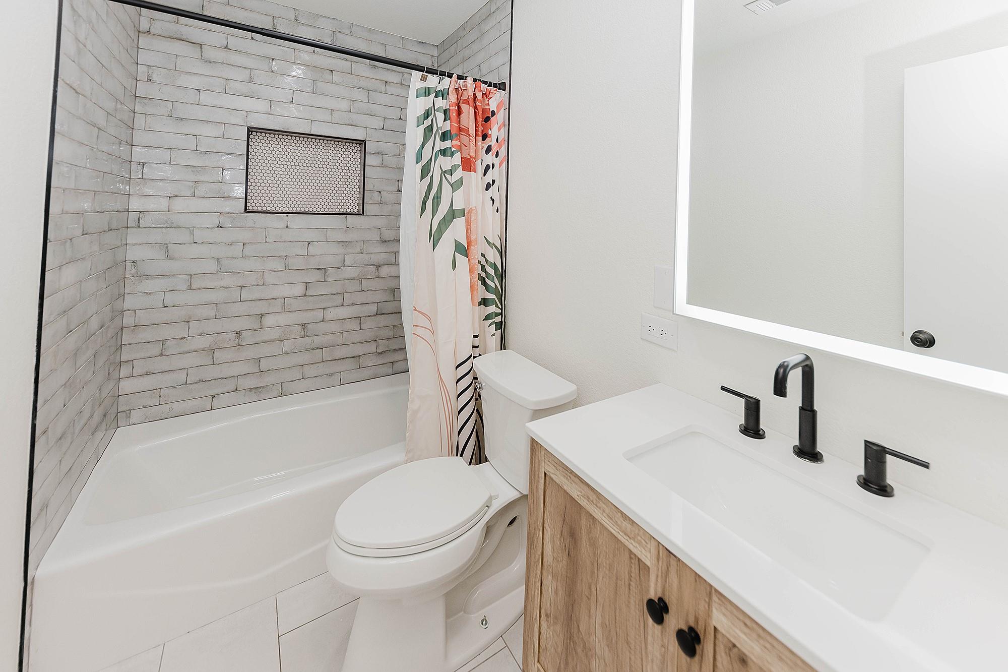 188 W Kaanapali Ln, Bastrop, TX 78602