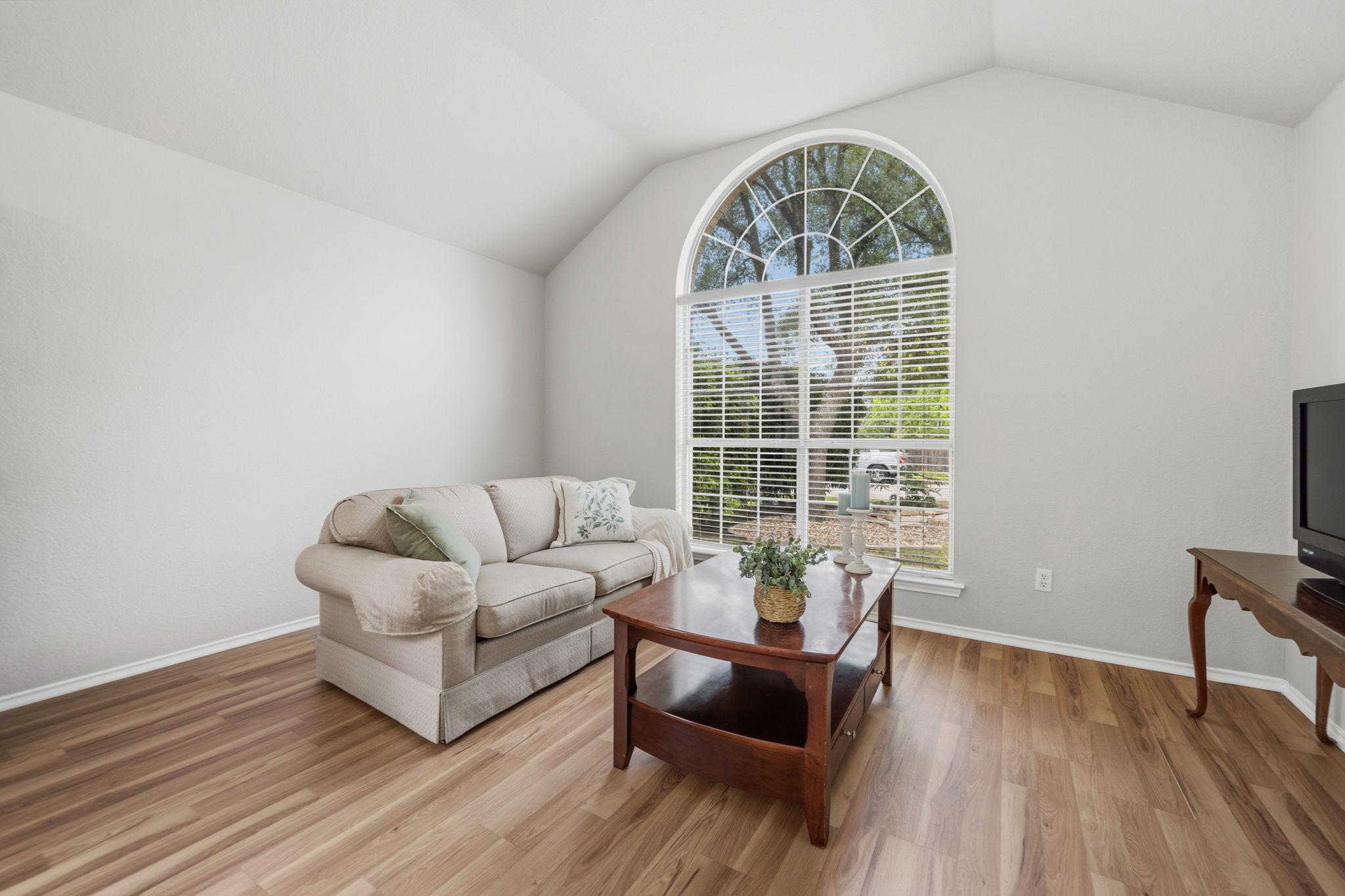 3704 Kissman Dr, Austin, TX 78728