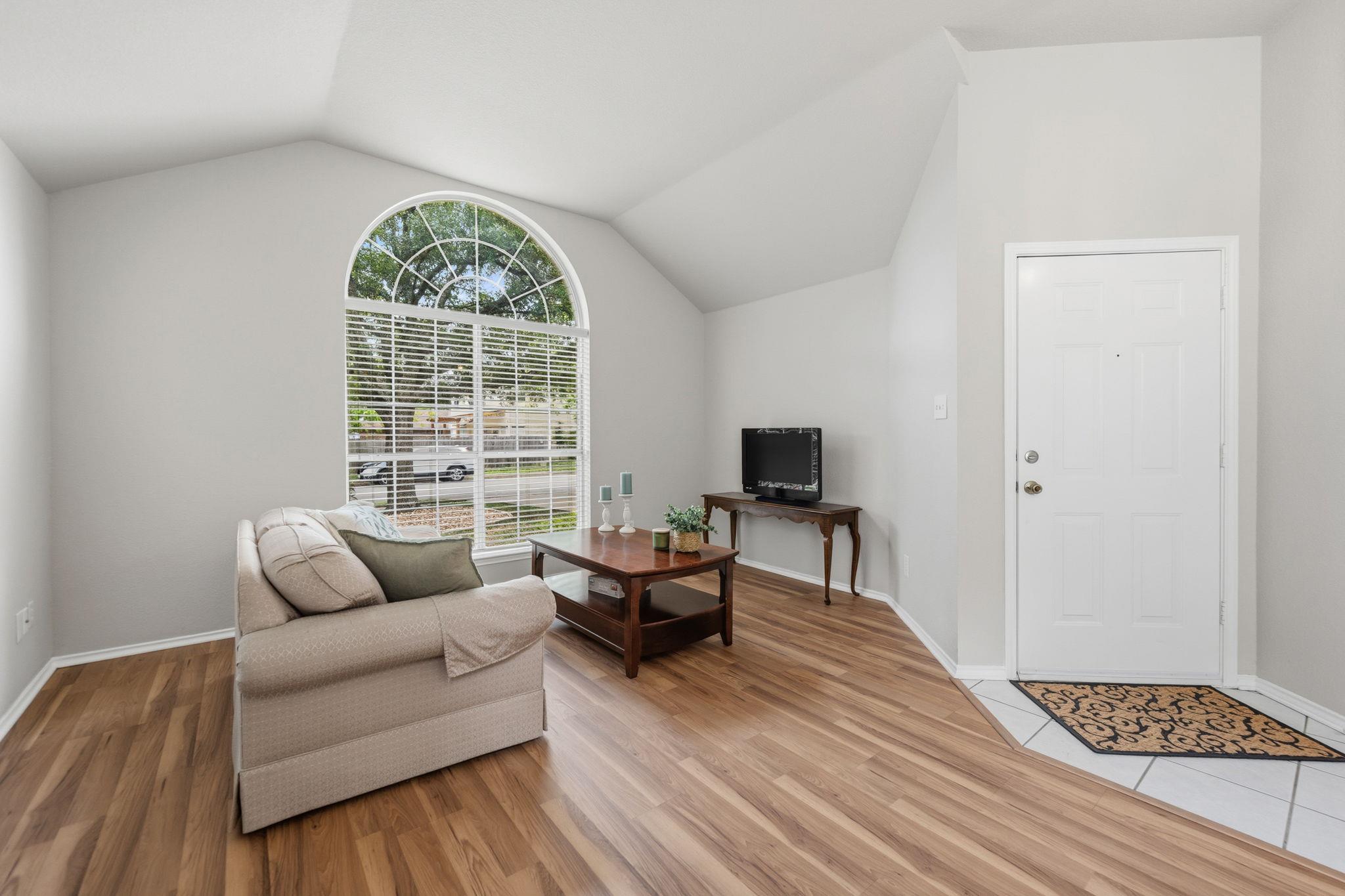 3704 Kissman Dr, Austin, TX 78728