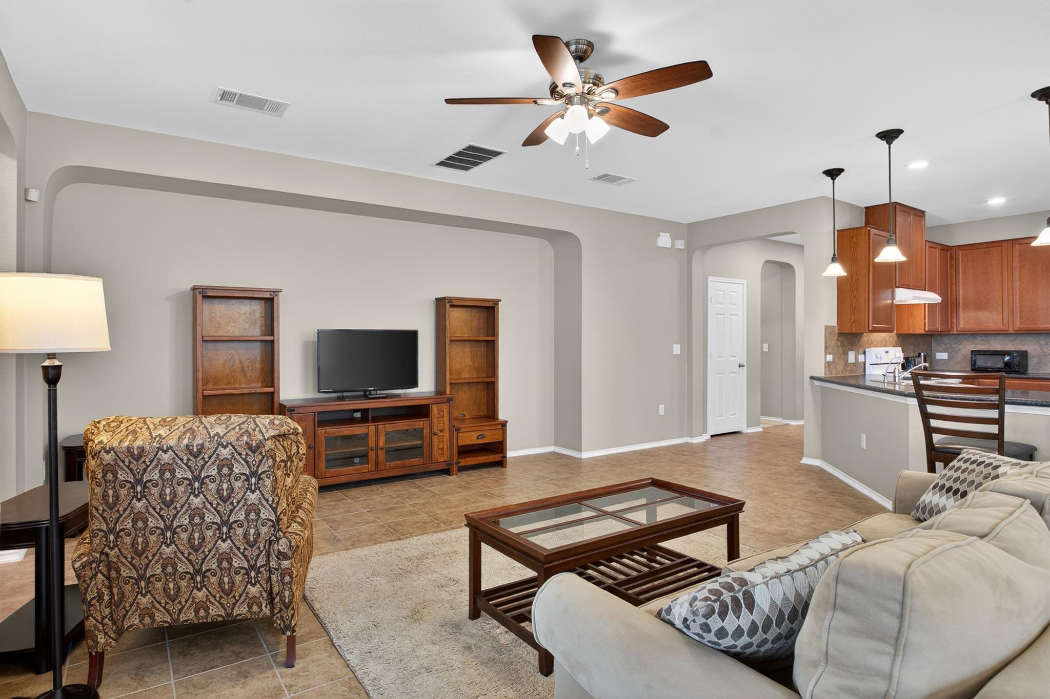 7220 Altidore Dr, Austin, TX 78744