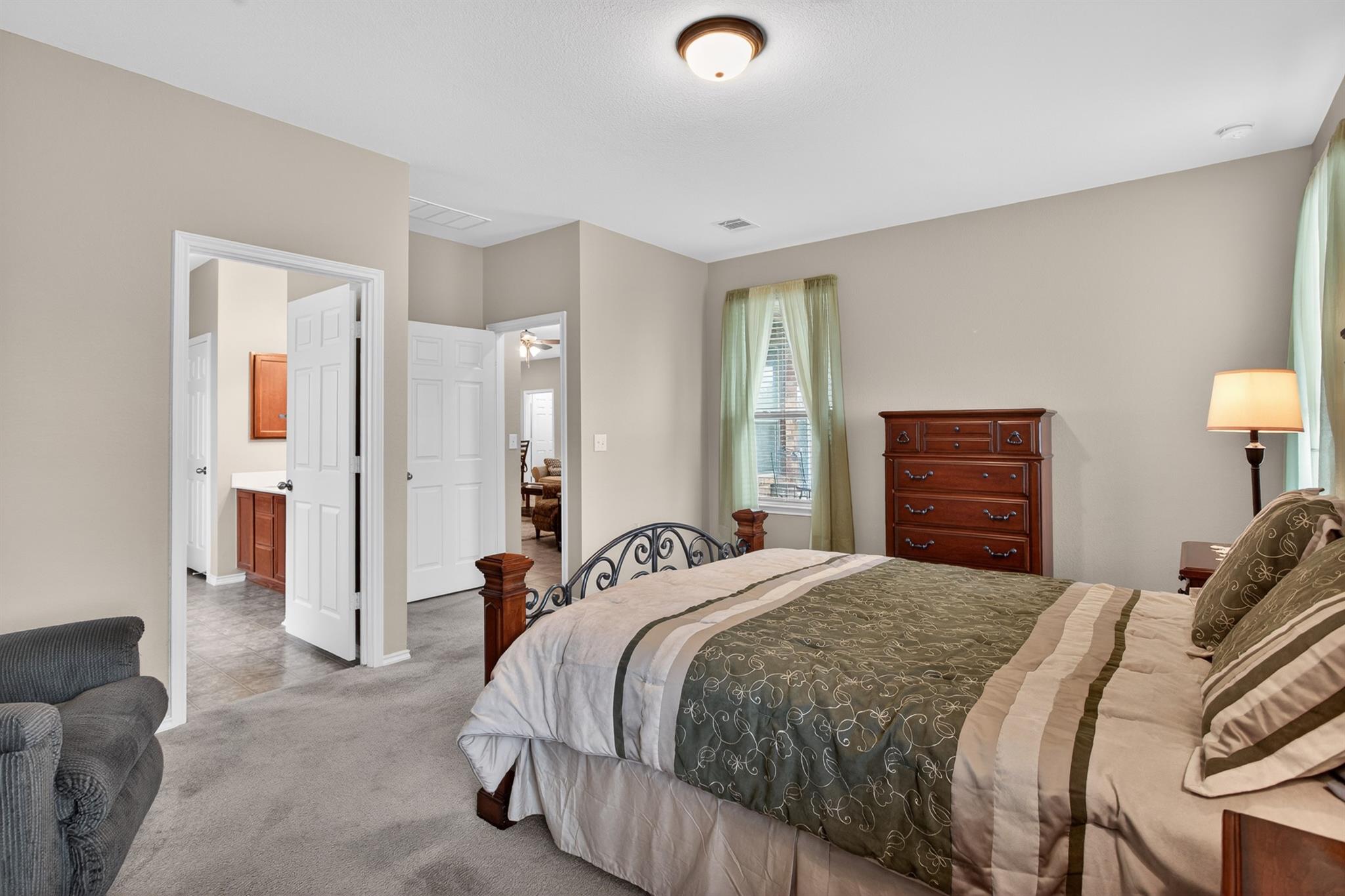 7220 Altidore Dr, Austin, TX 78744