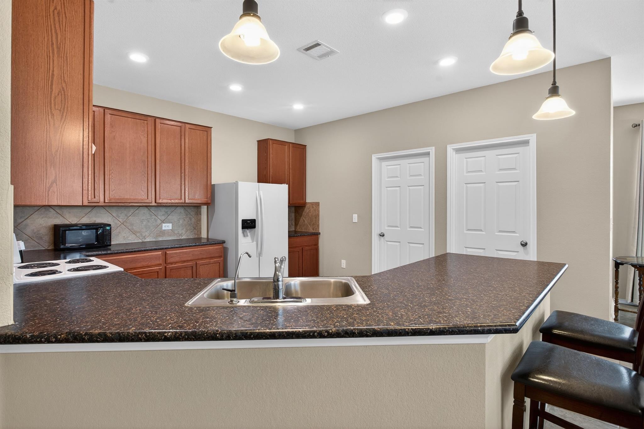 7220 Altidore Dr, Austin, TX 78744