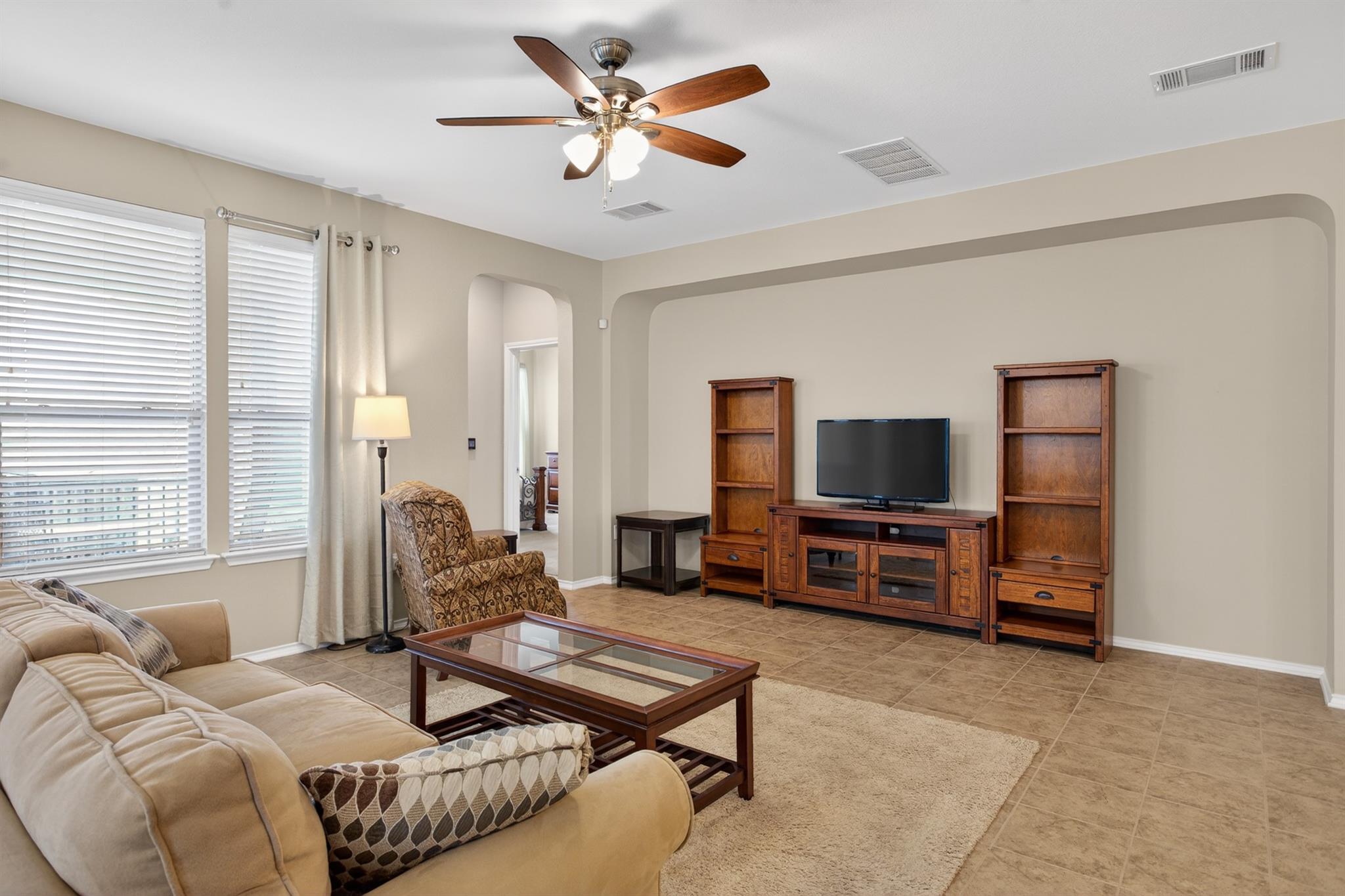 7220 Altidore Dr, Austin, TX 78744