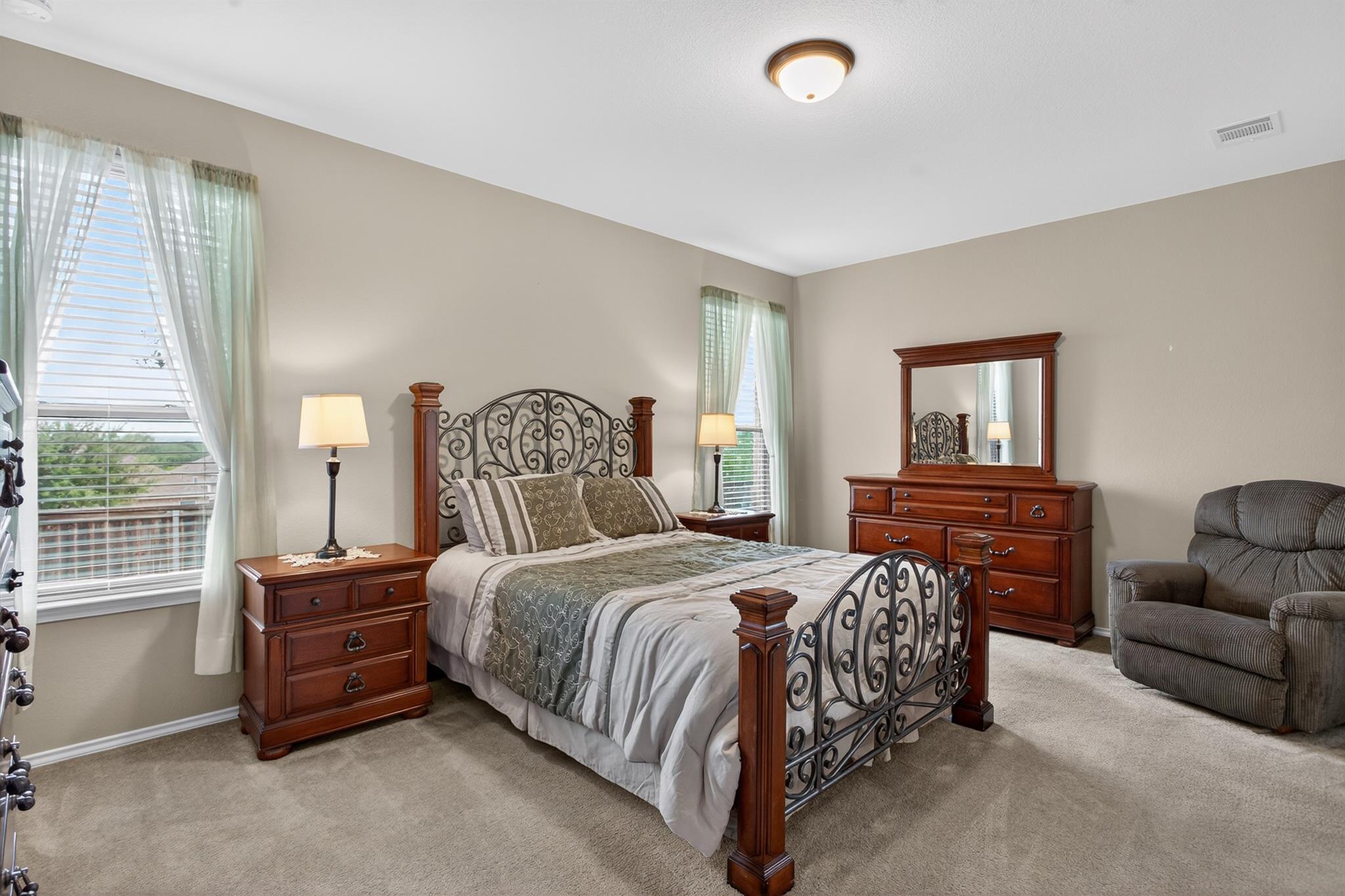 7220 Altidore Dr, Austin, TX 78744