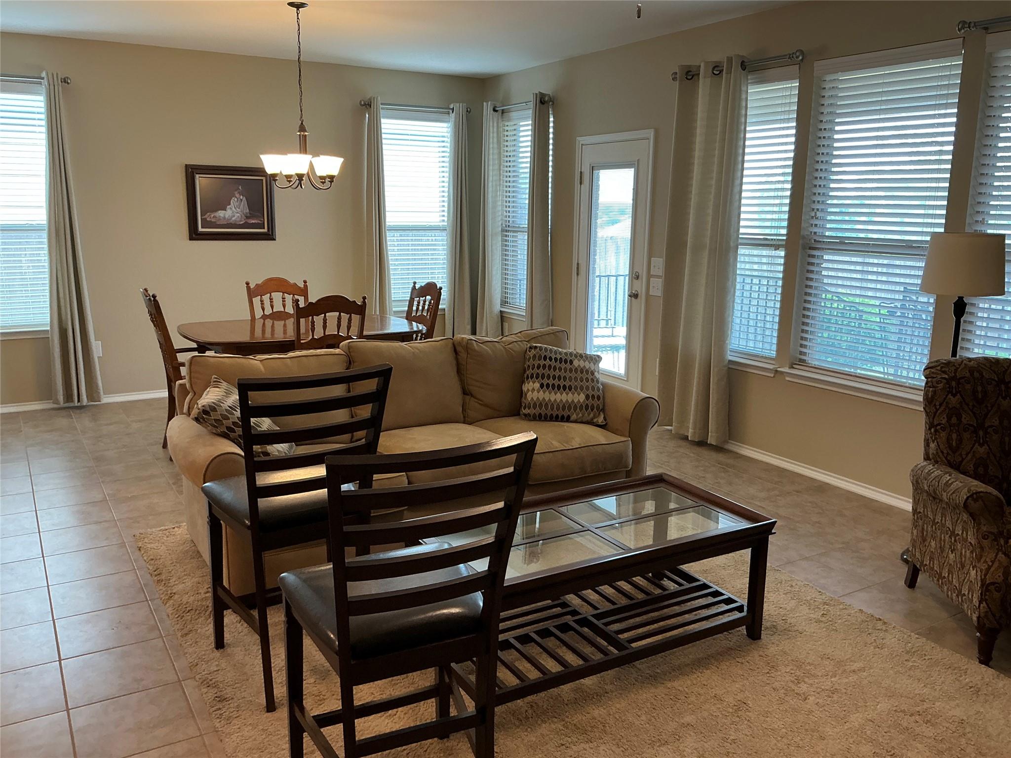 7220 Altidore Dr, Austin, TX 78744