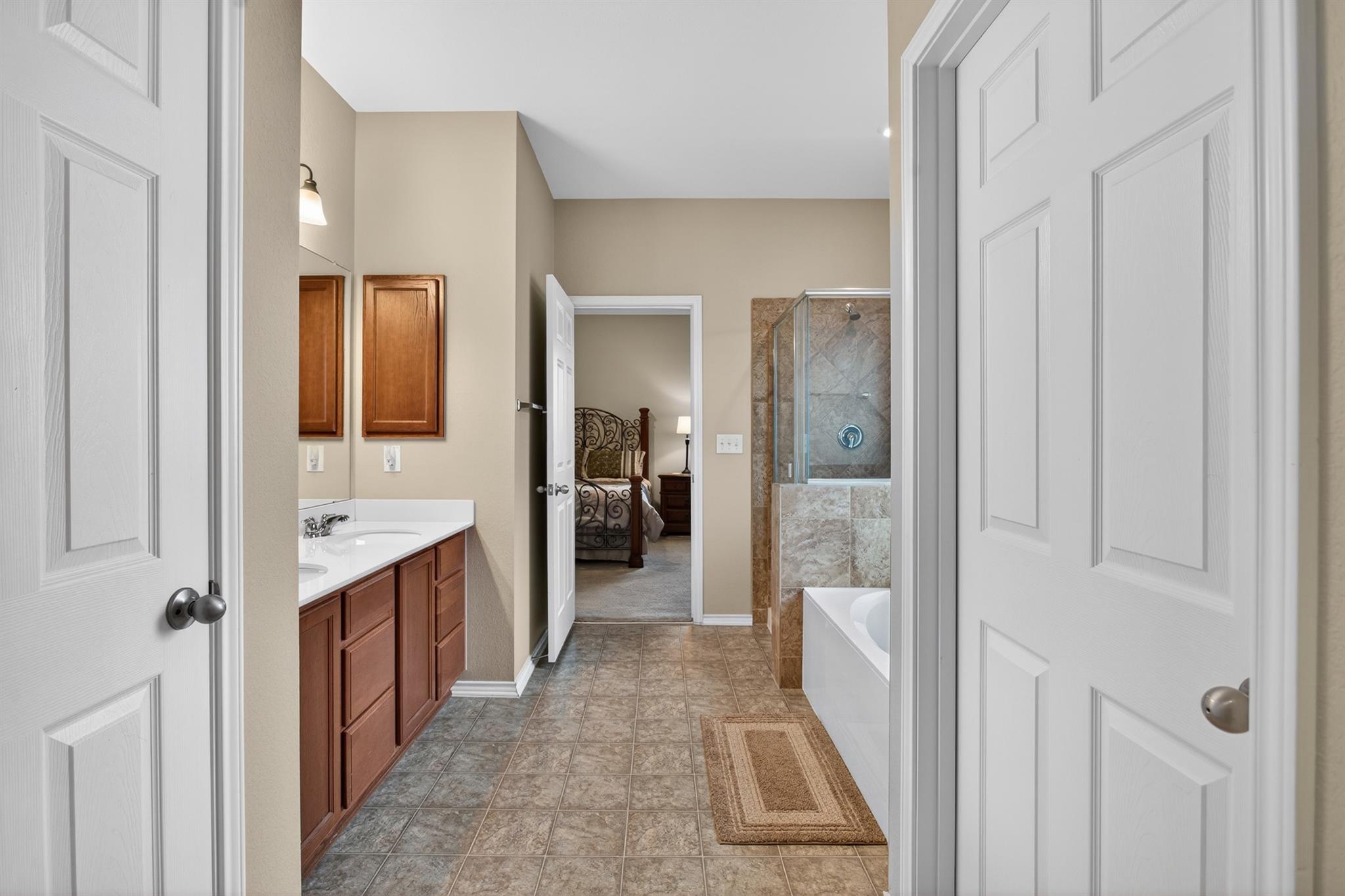 7220 Altidore Dr, Austin, TX 78744