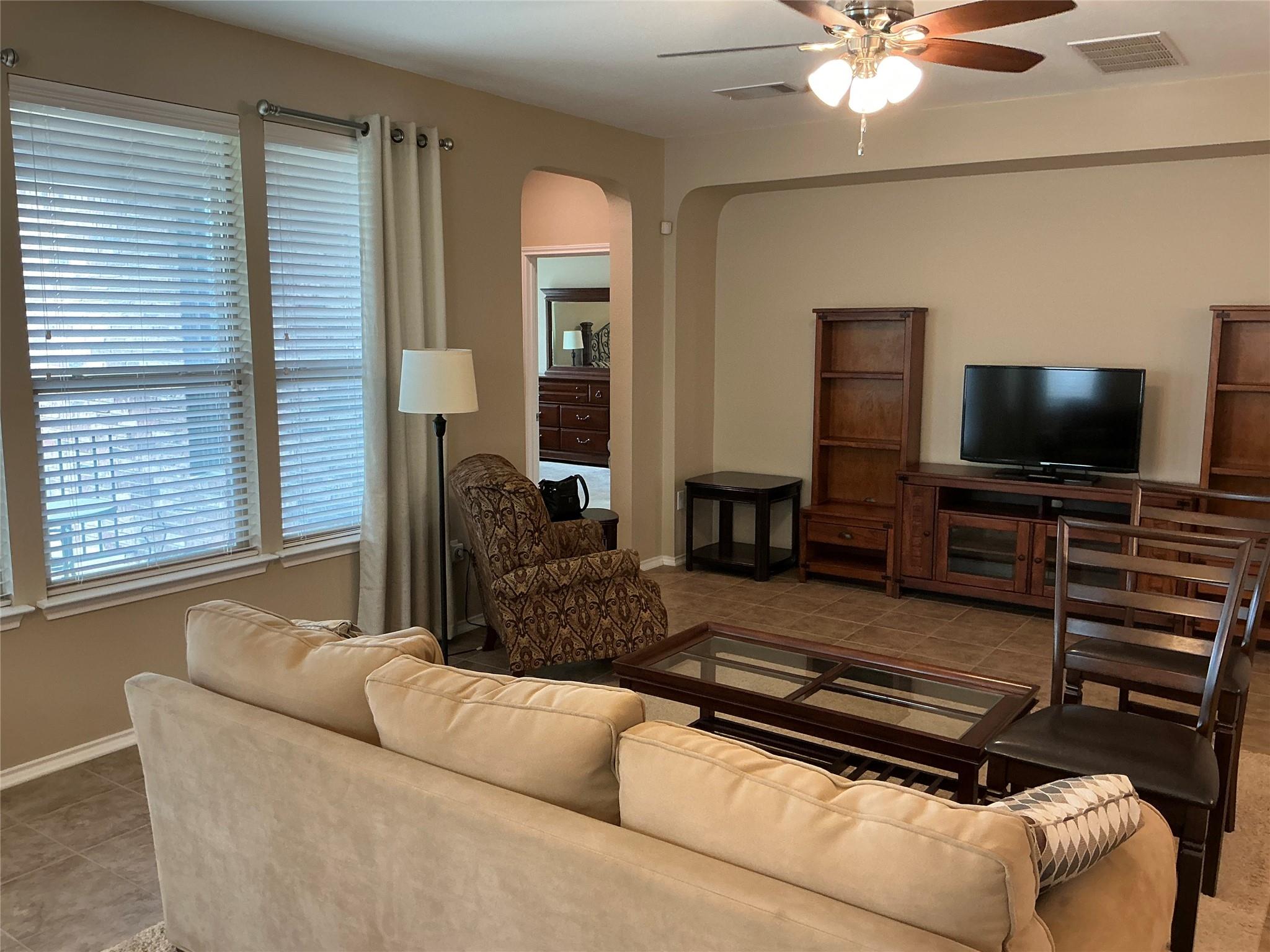 7220 Altidore Dr, Austin, TX 78744