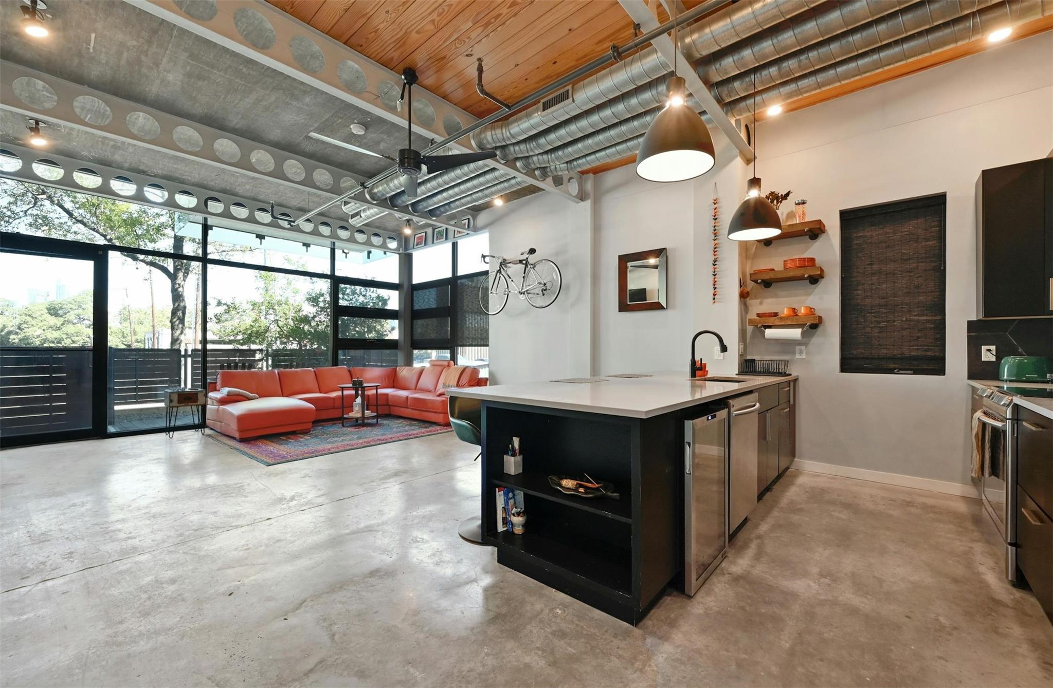 1401 Eva St # 107, Austin, TX 78704