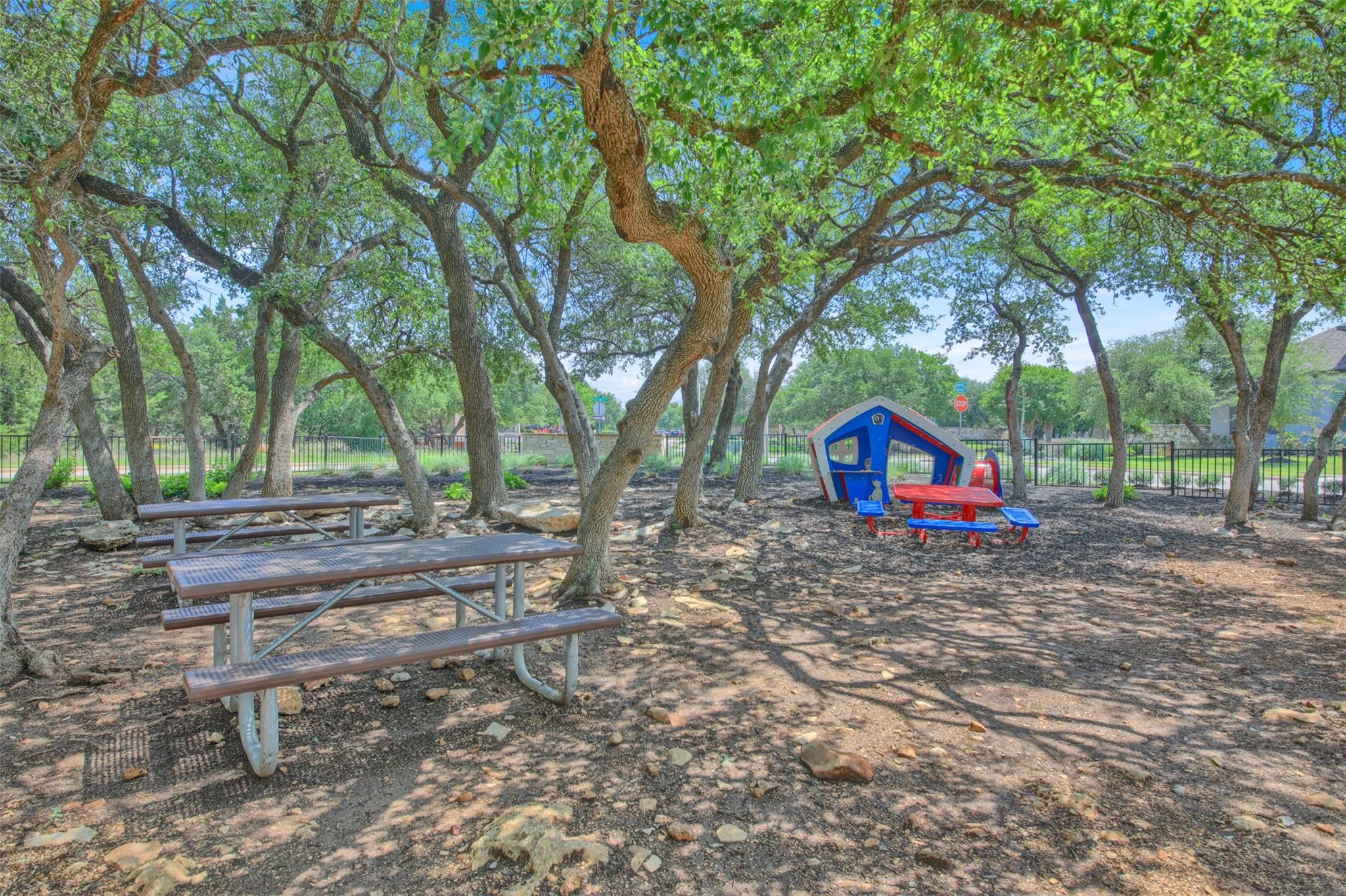 3901 Stanyan Dr Dr, Round Rock, TX 78681