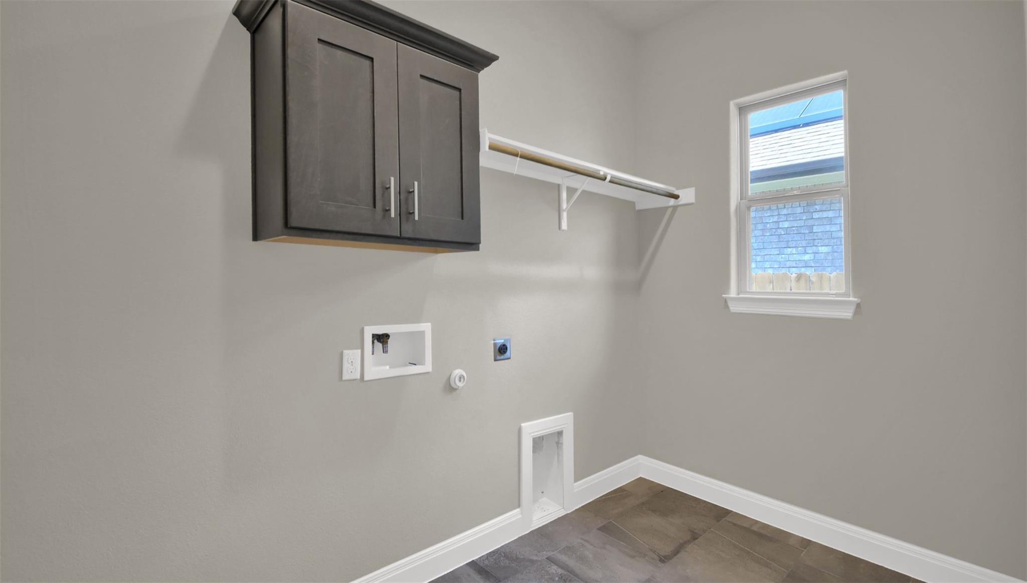 3901 Stanyan Dr Dr, Round Rock, TX 78681