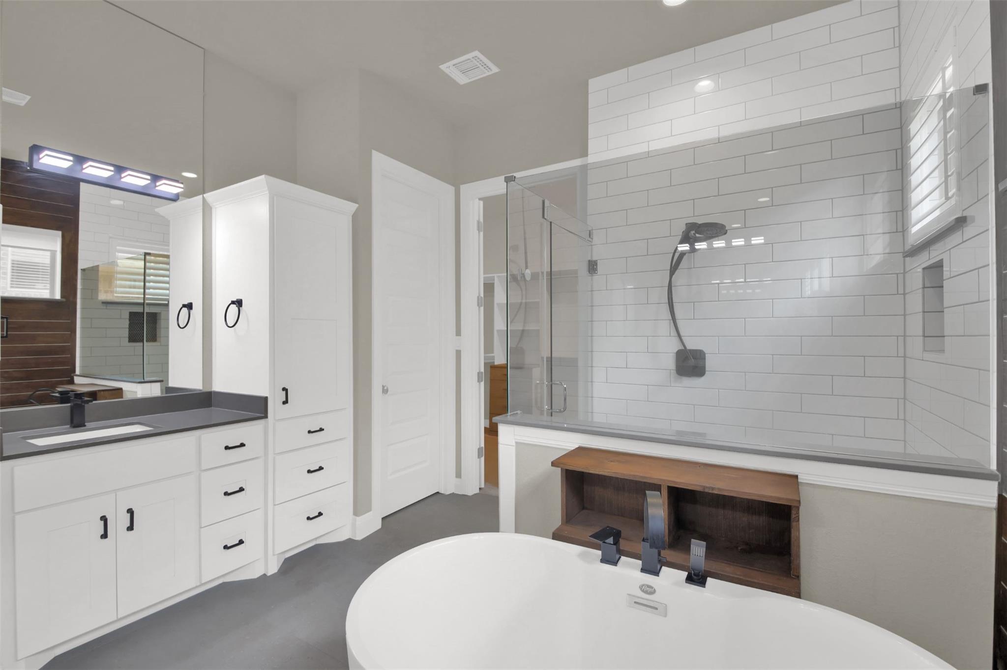 3901 Stanyan Dr Dr, Round Rock, TX 78681