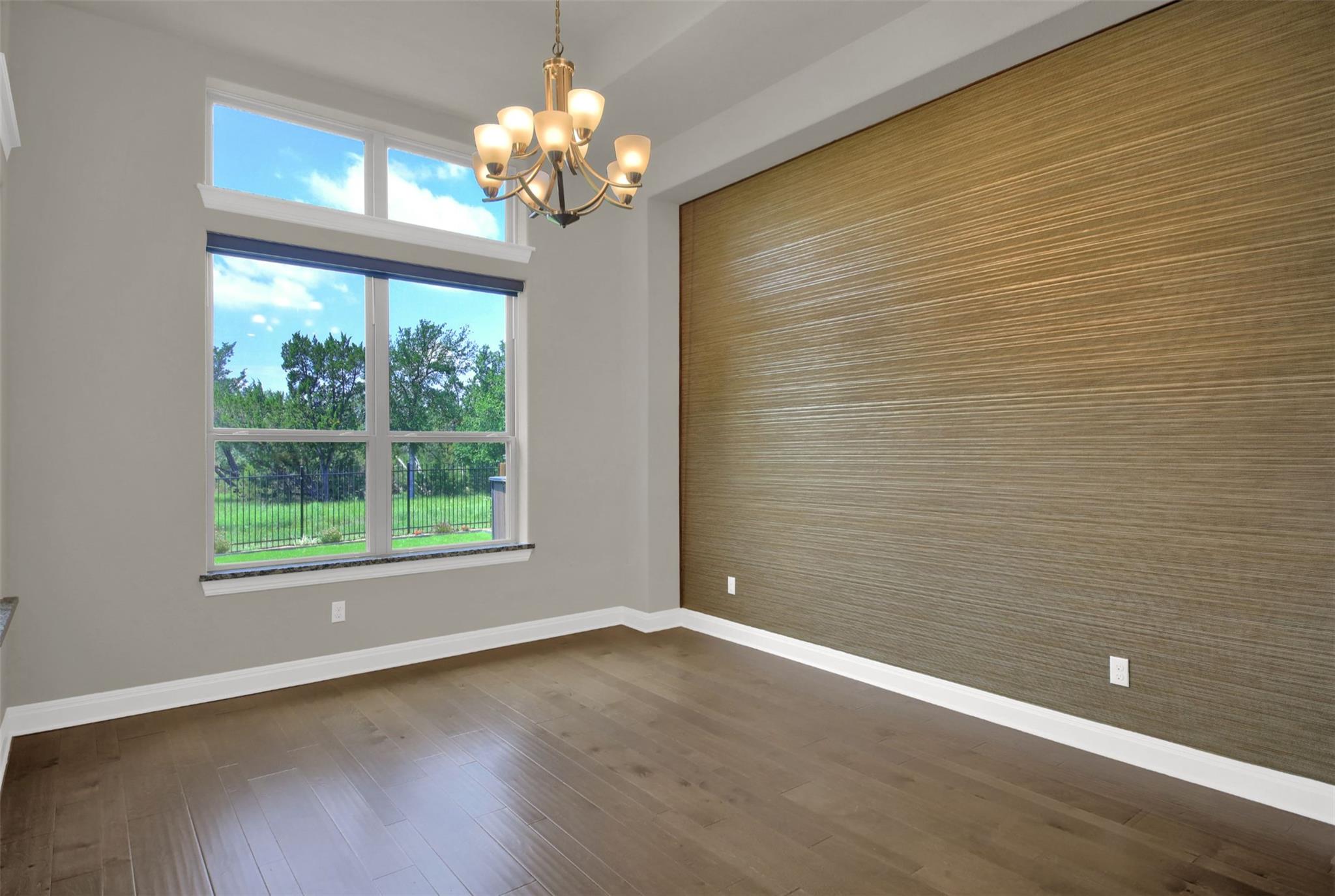 3901 Stanyan Dr Dr, Round Rock, TX 78681