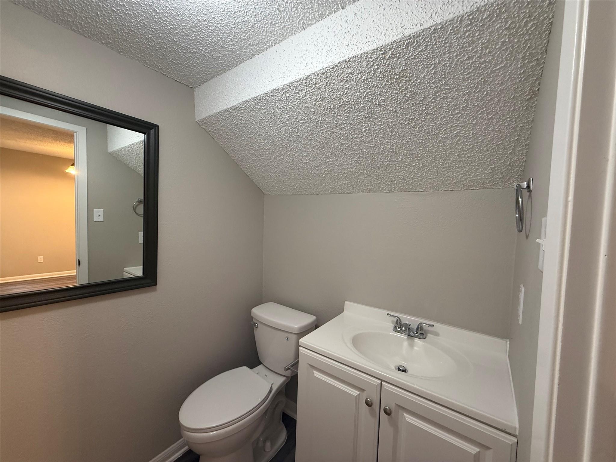 8908 Schick Rd # B, Austin, TX 78729