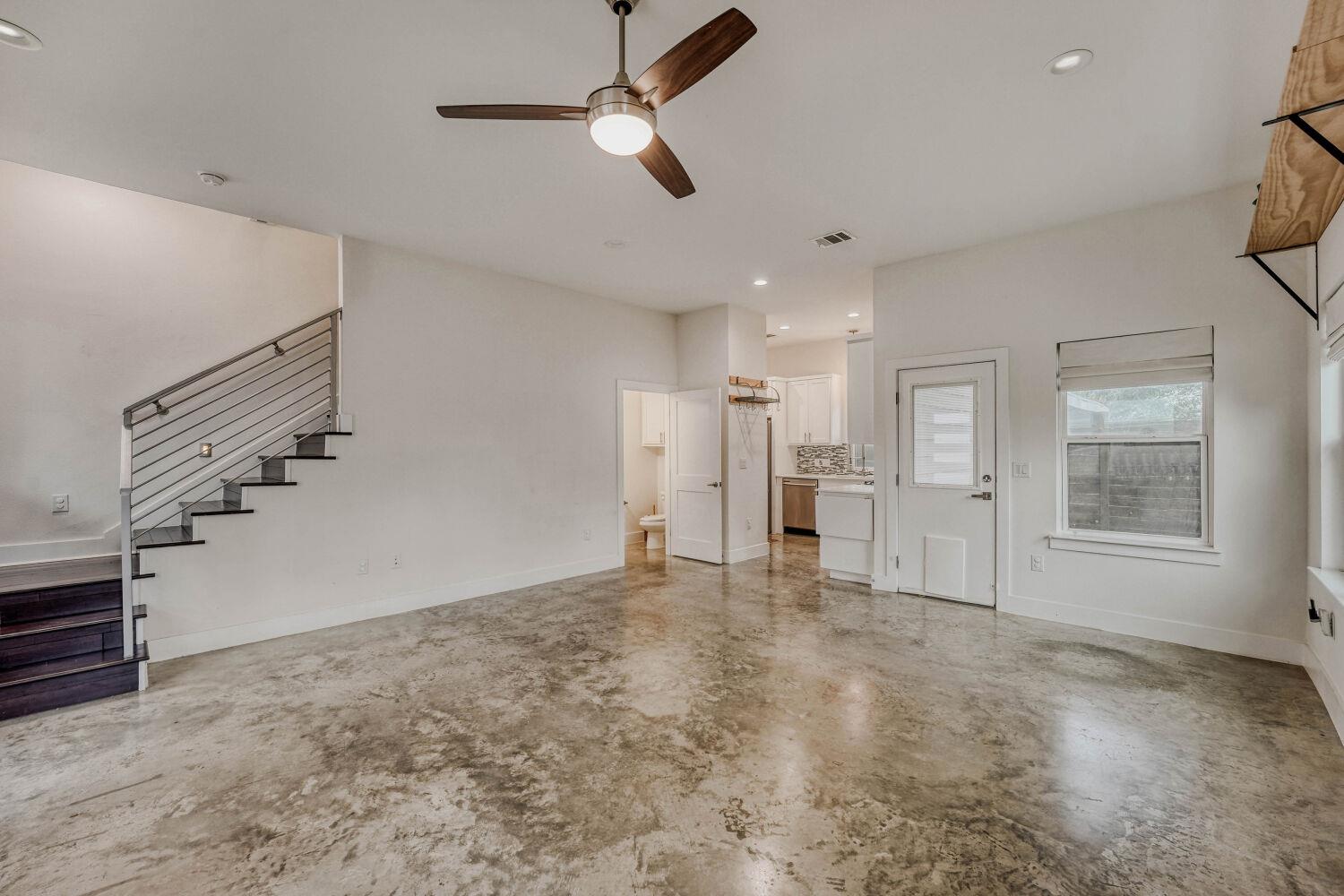 1134 Chicon St # B, Austin, TX 78702