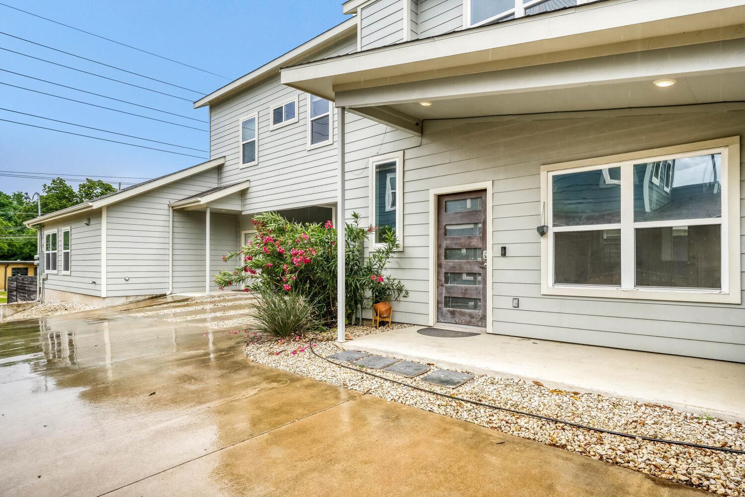 1134 Chicon St # B, Austin, TX 78702