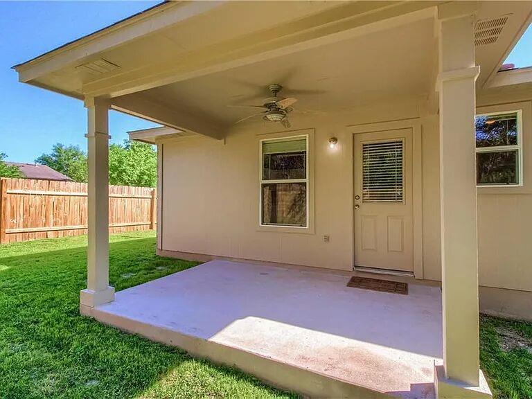 244 San Felipe Dr, Kyle, TX 78640