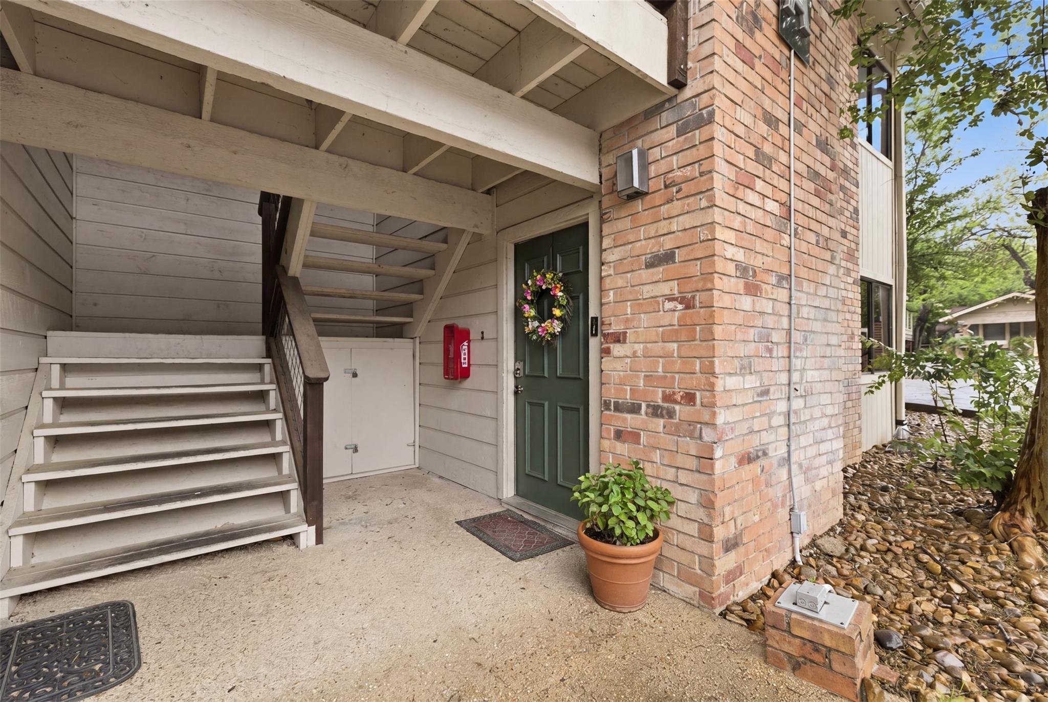 421 W San Antonio St # A2, San Marcos, TX 78666