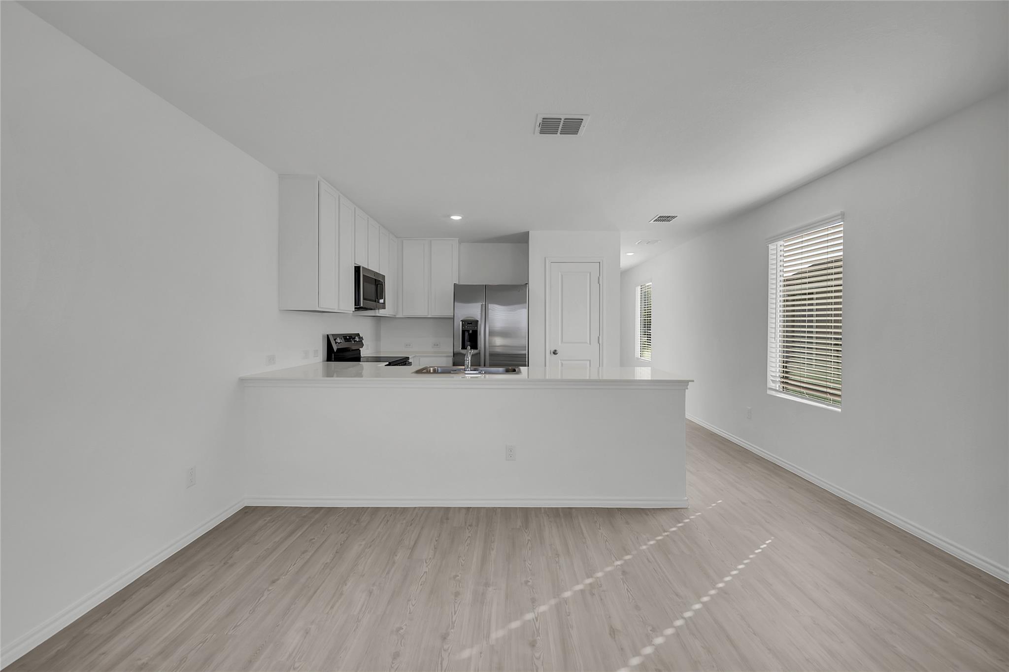 309 Marty Allen Loop, Jarrell, TX 76537