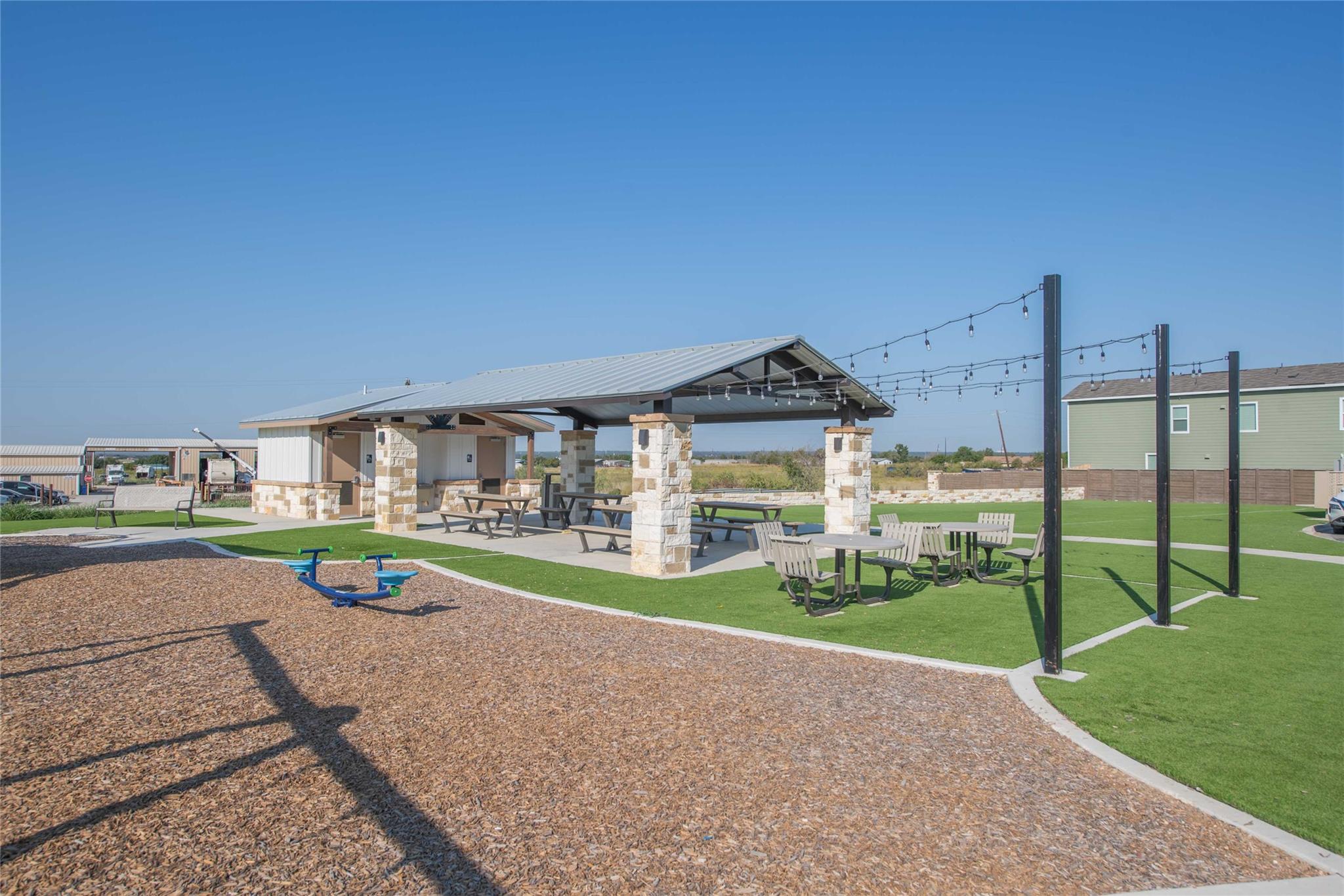 309 Marty Allen Loop, Jarrell, TX 76537