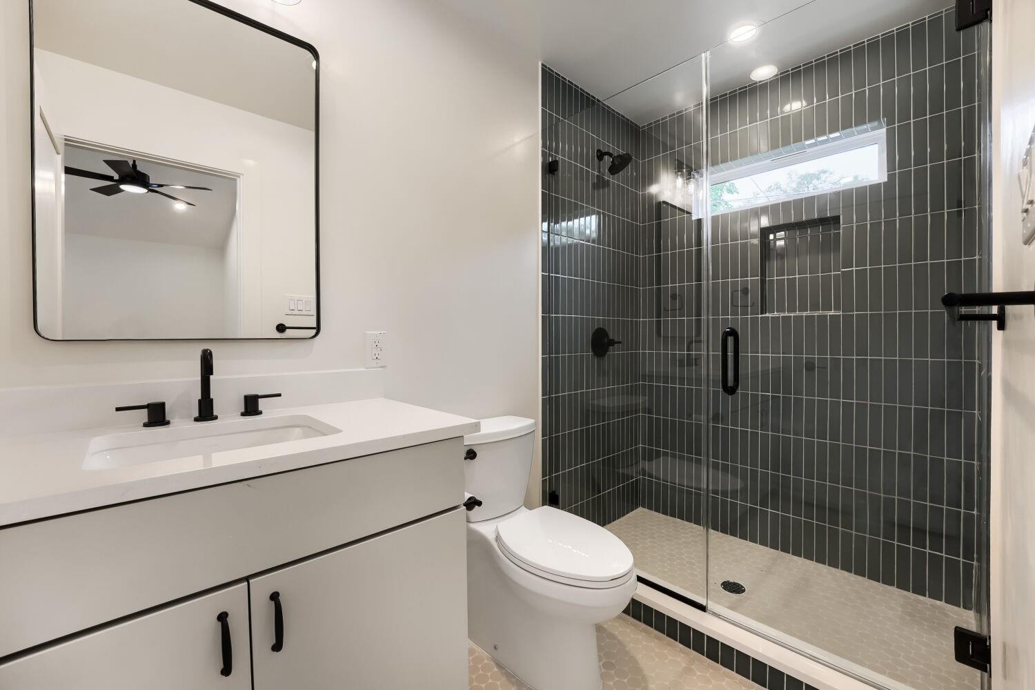 3204 Overcup Oak Dr # B, Austin, TX 78704