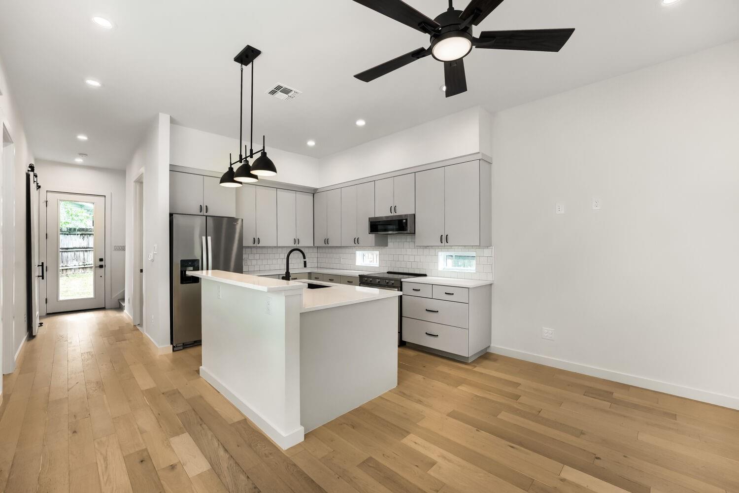 3204 Overcup Oak Dr # B, Austin, TX 78704