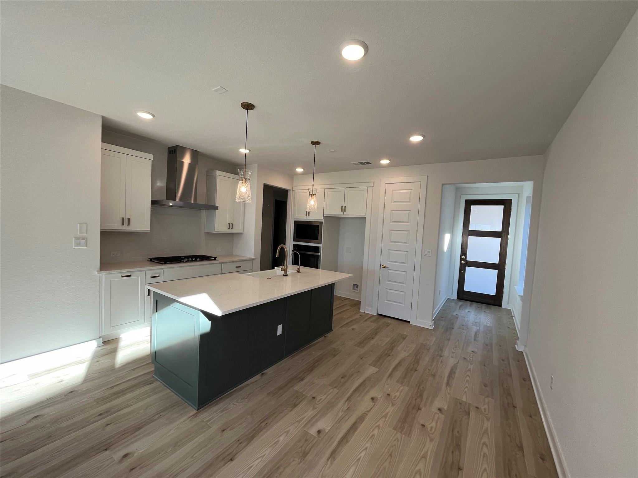 401 Darley Oak Dr, Dripping Springs, TX 78620