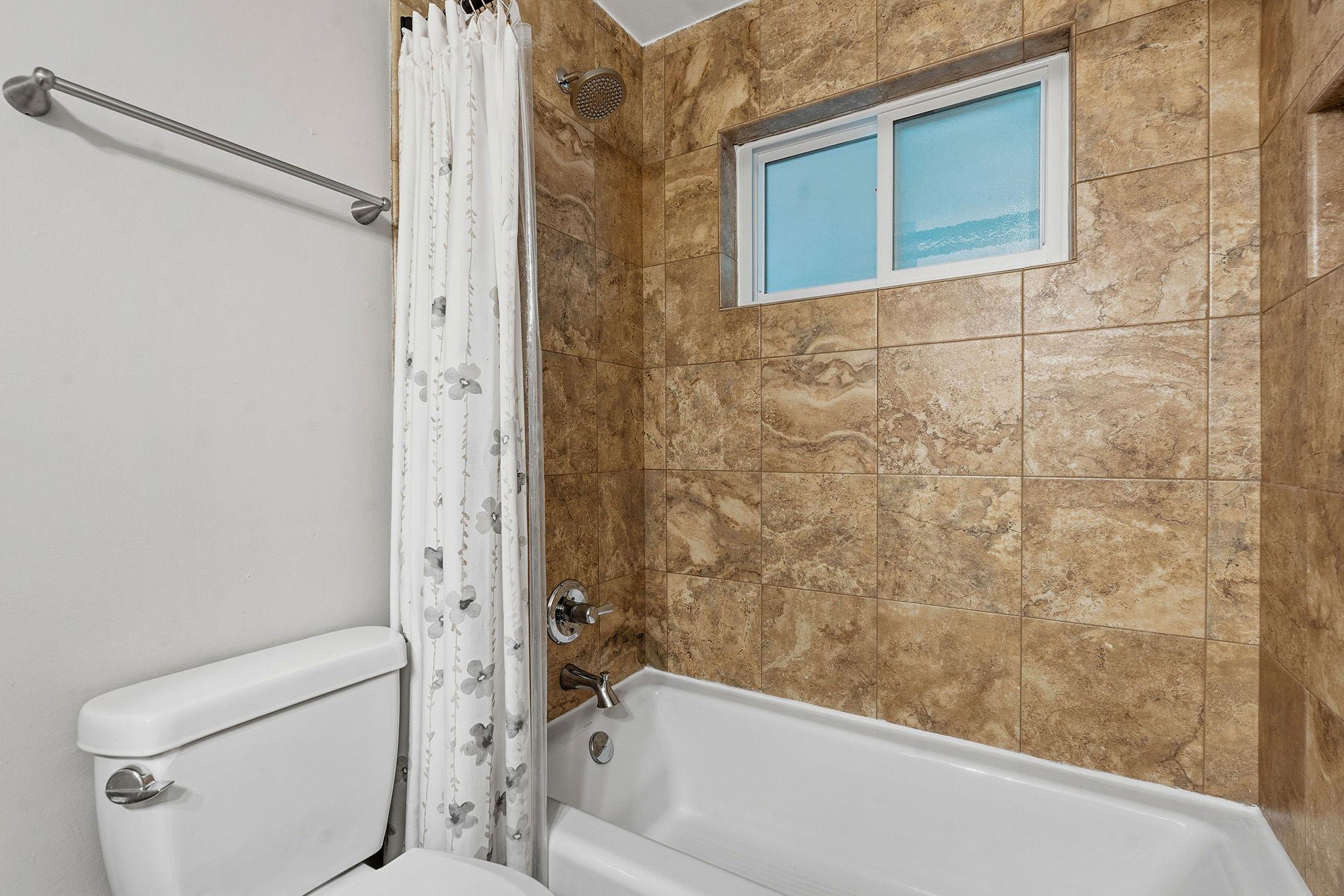 1210 Windsor Rd # 104, Austin, TX 78703