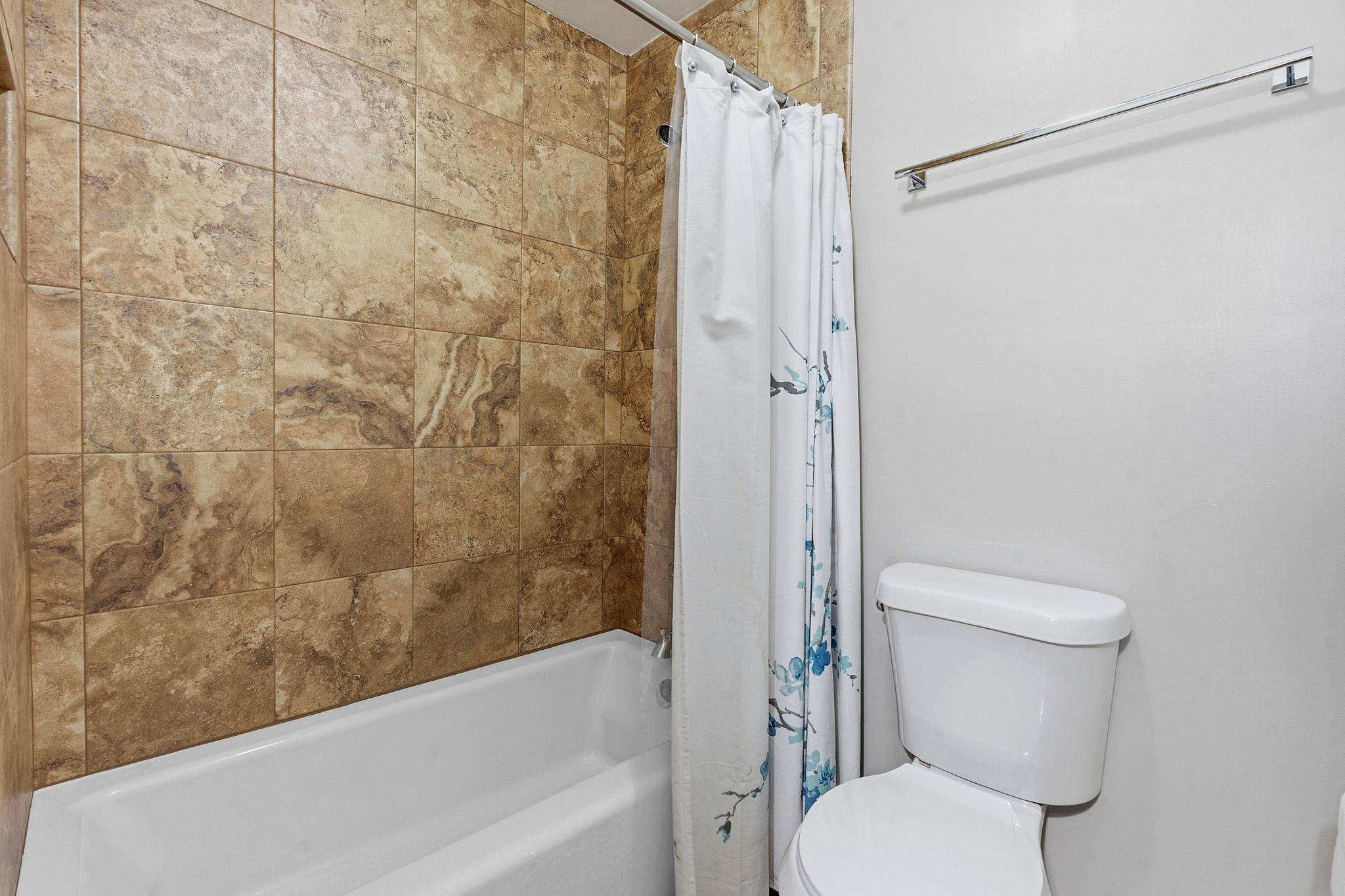 1210 Windsor Rd # 104, Austin, TX 78703