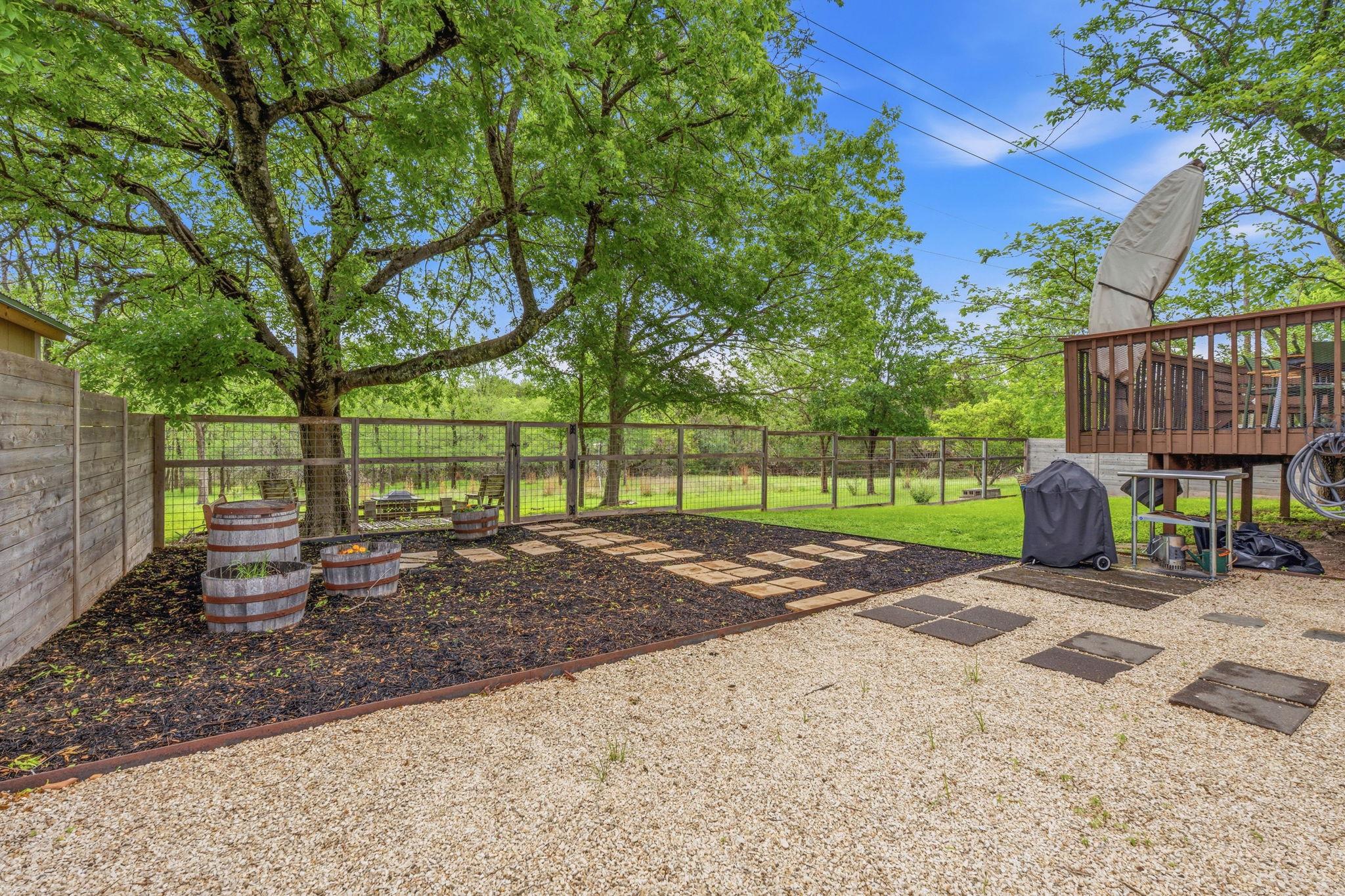 12029 Lincolnshire Dr, Austin, TX 78758