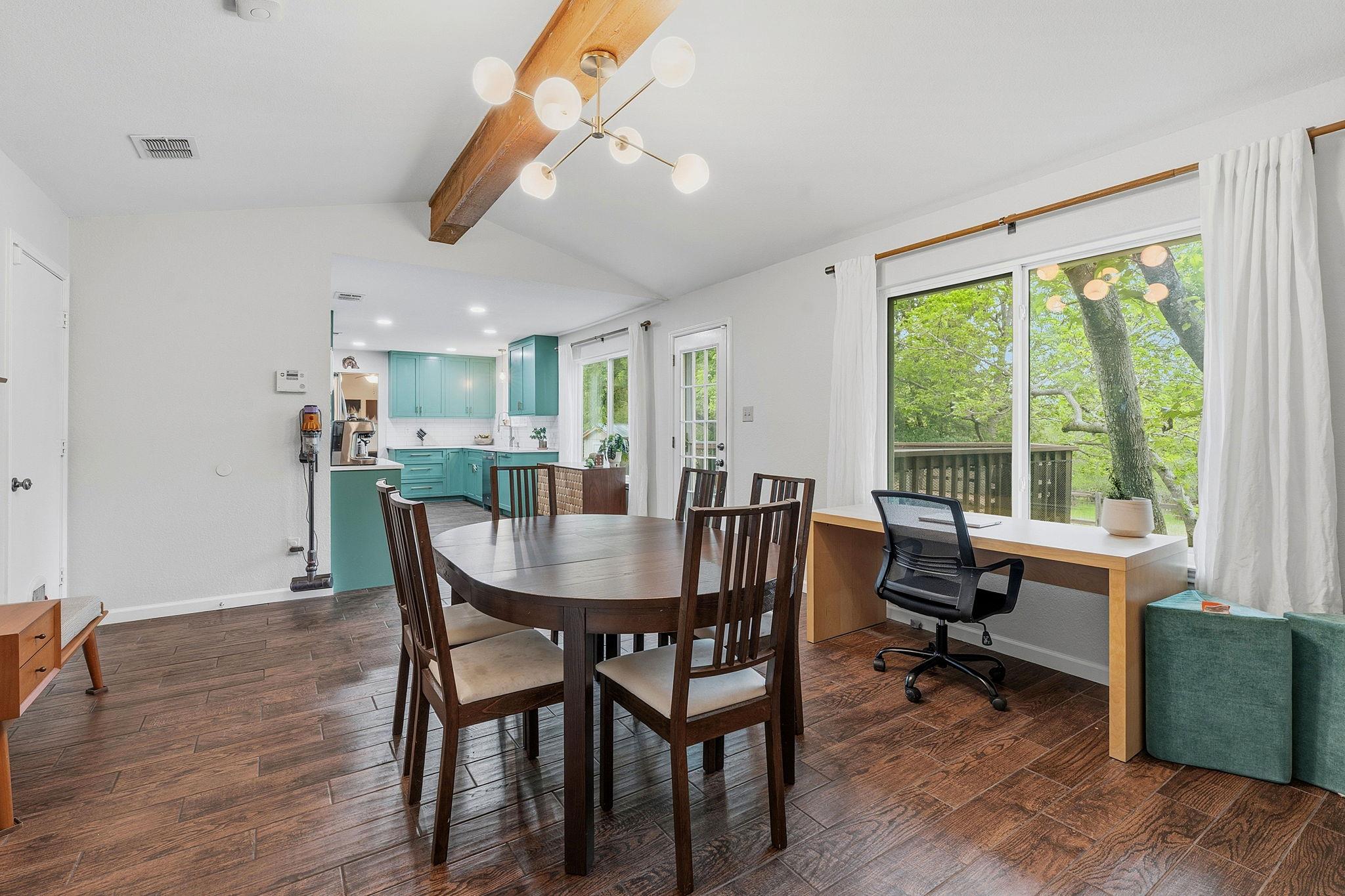 12029 Lincolnshire Dr, Austin, TX 78758