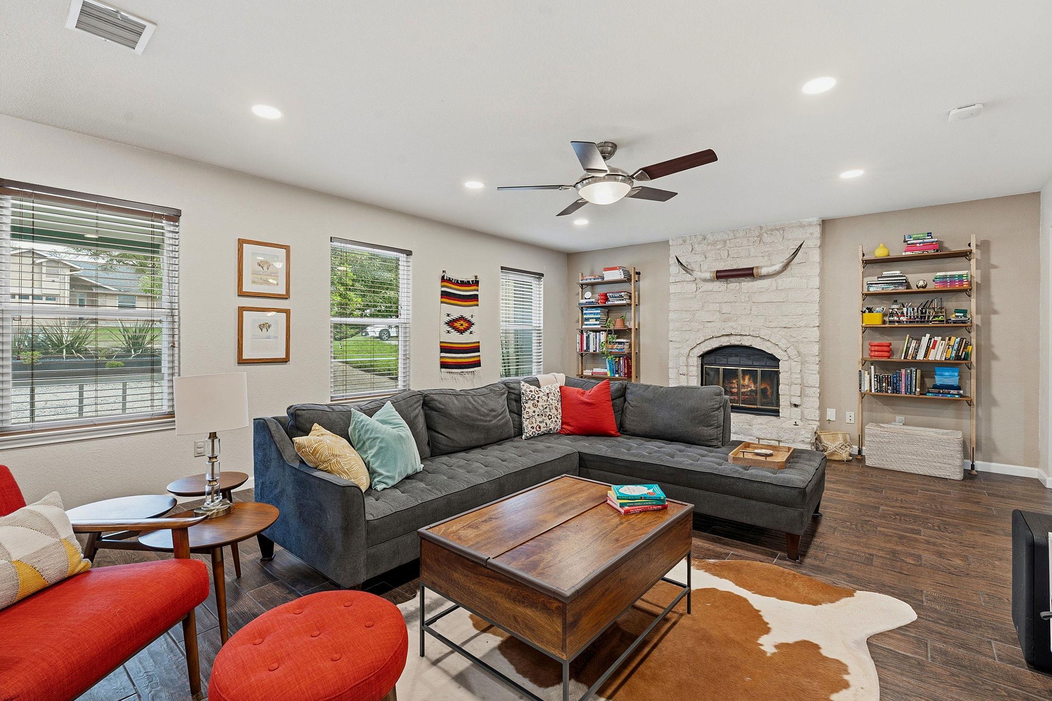 12029 Lincolnshire Dr, Austin, TX 78758